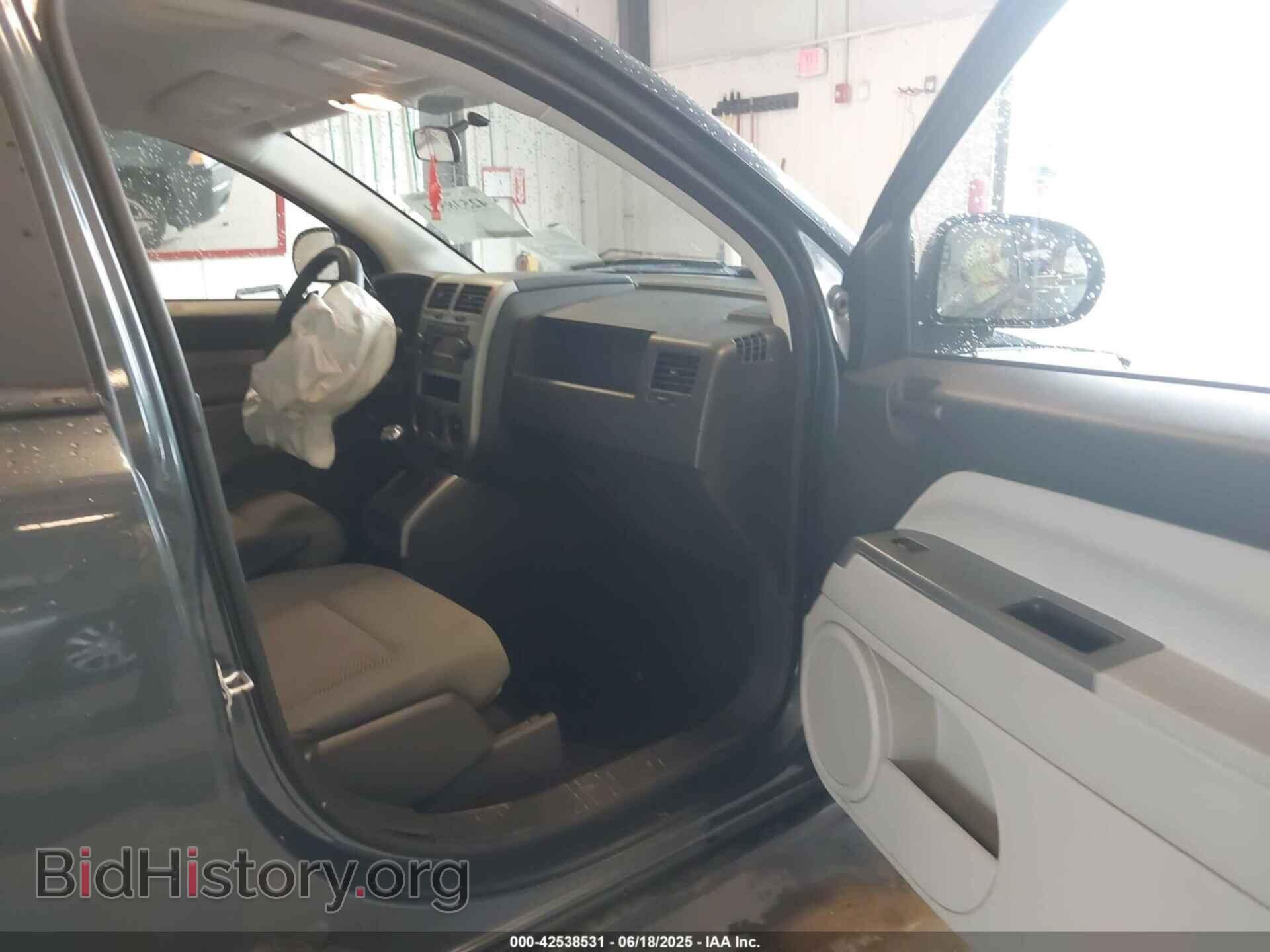 2007 JEEP COMPASS - VIN: 1J8FF47W37D260916 - Photo 5