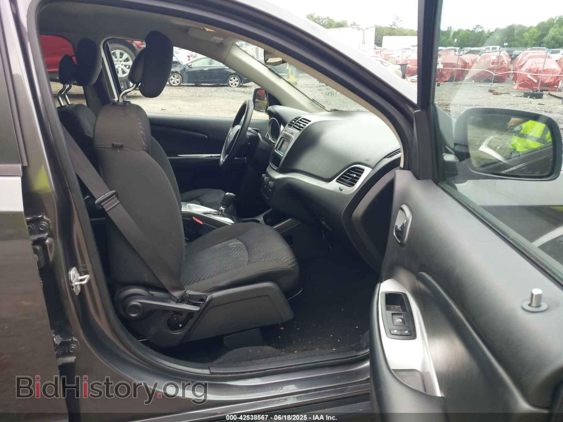 2019 DODGE JOURNEY - VIN: 3C4PDCAB4KT747126 - Photo 5