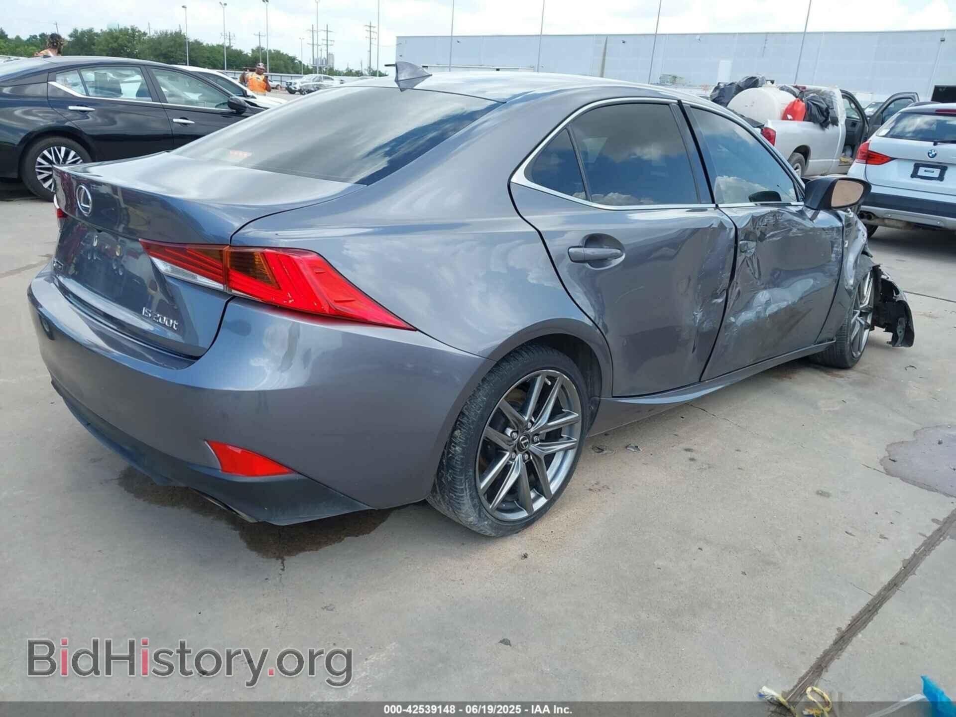 2017 LEXUS IS 200T - VIN: JTHBA1D2XH5048805 - Фото 4