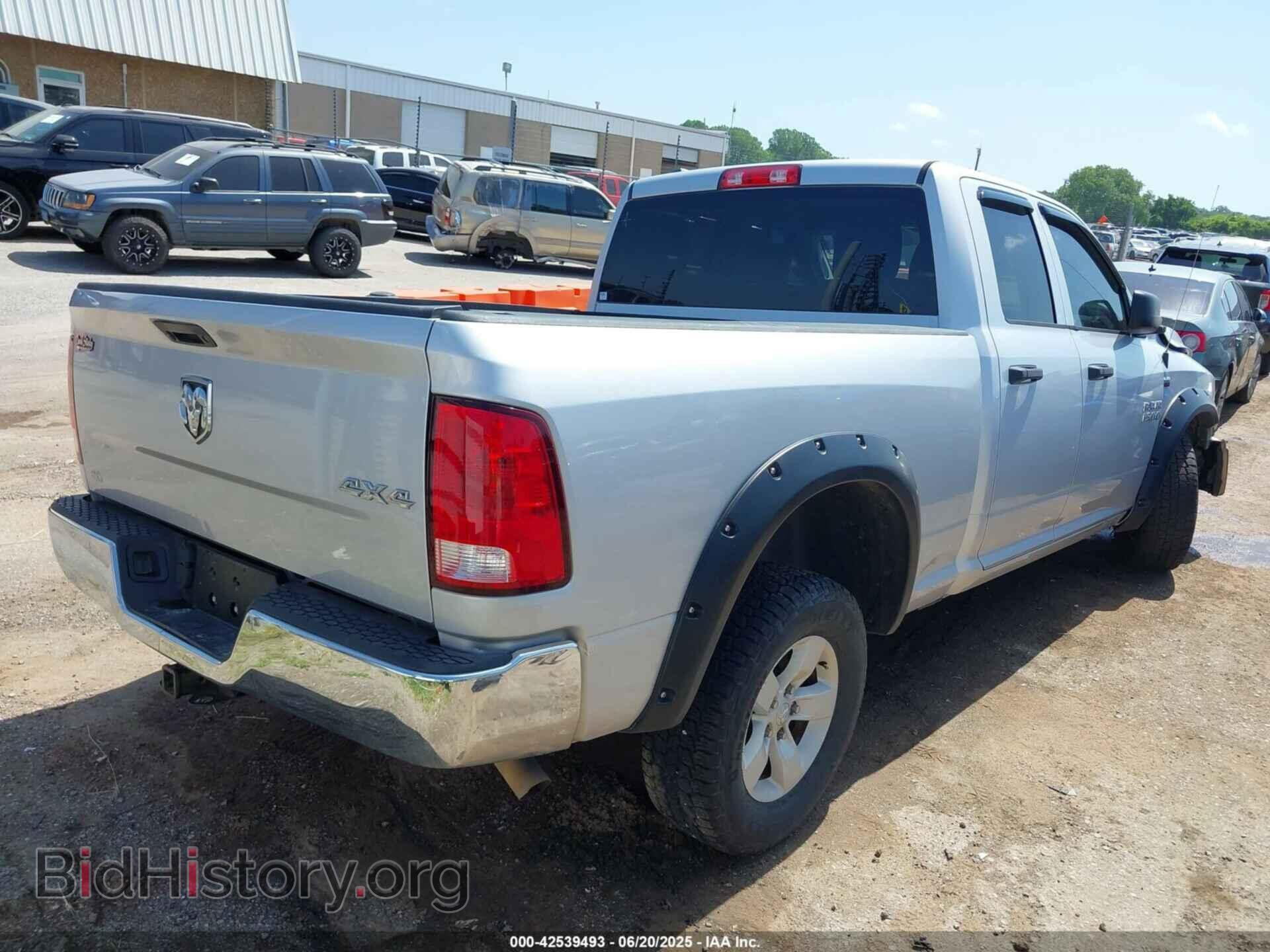 2018 RAM 1500 - VIN: 1C6RR7FT8JS142214 - Фото 4