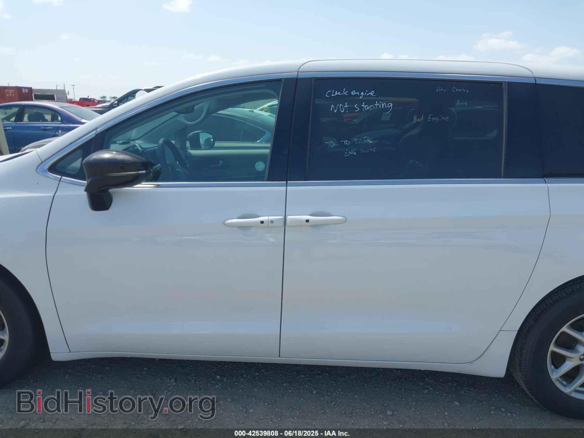 2024 CHRYSLER PACIFICA - VIN: 2C4RC1BGXRR145550 - Фото 14