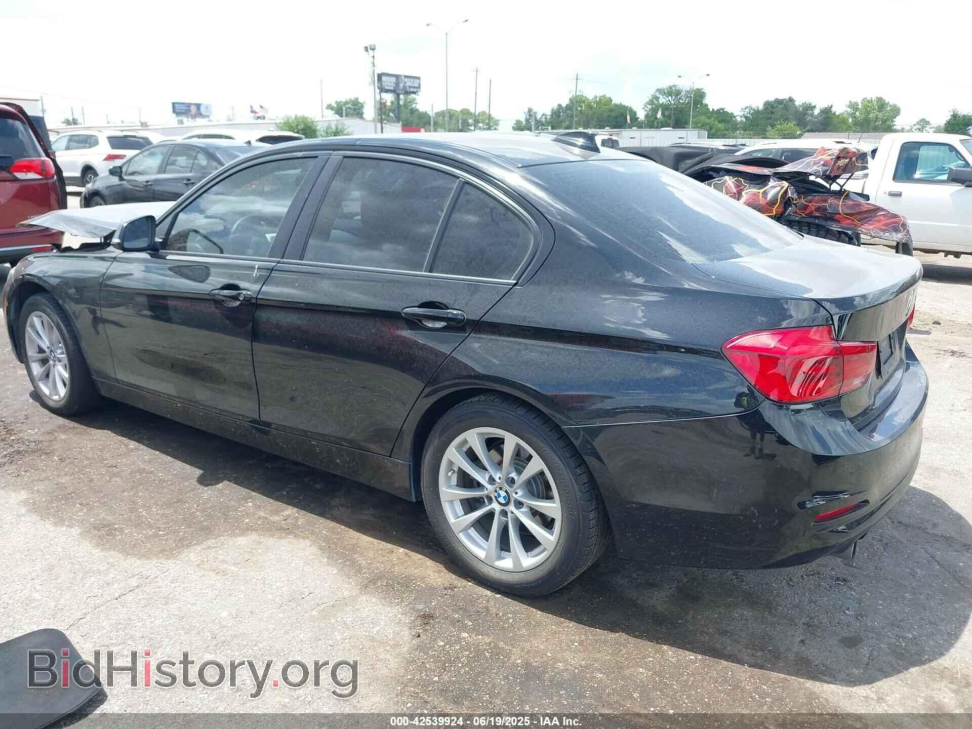 2017 BMW 320I - VIN: WBA8A9C54HK620195 - Фото 3