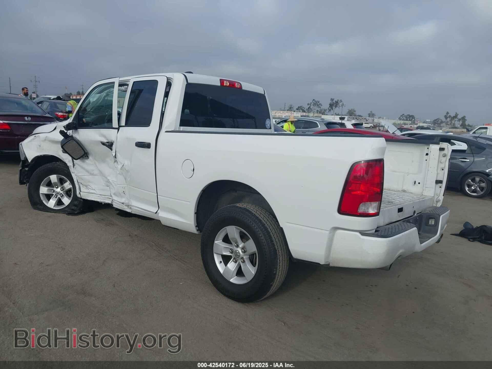 2018 RAM 1500 - VIN: 1C6RR6FT4JS188715 - Фото 3