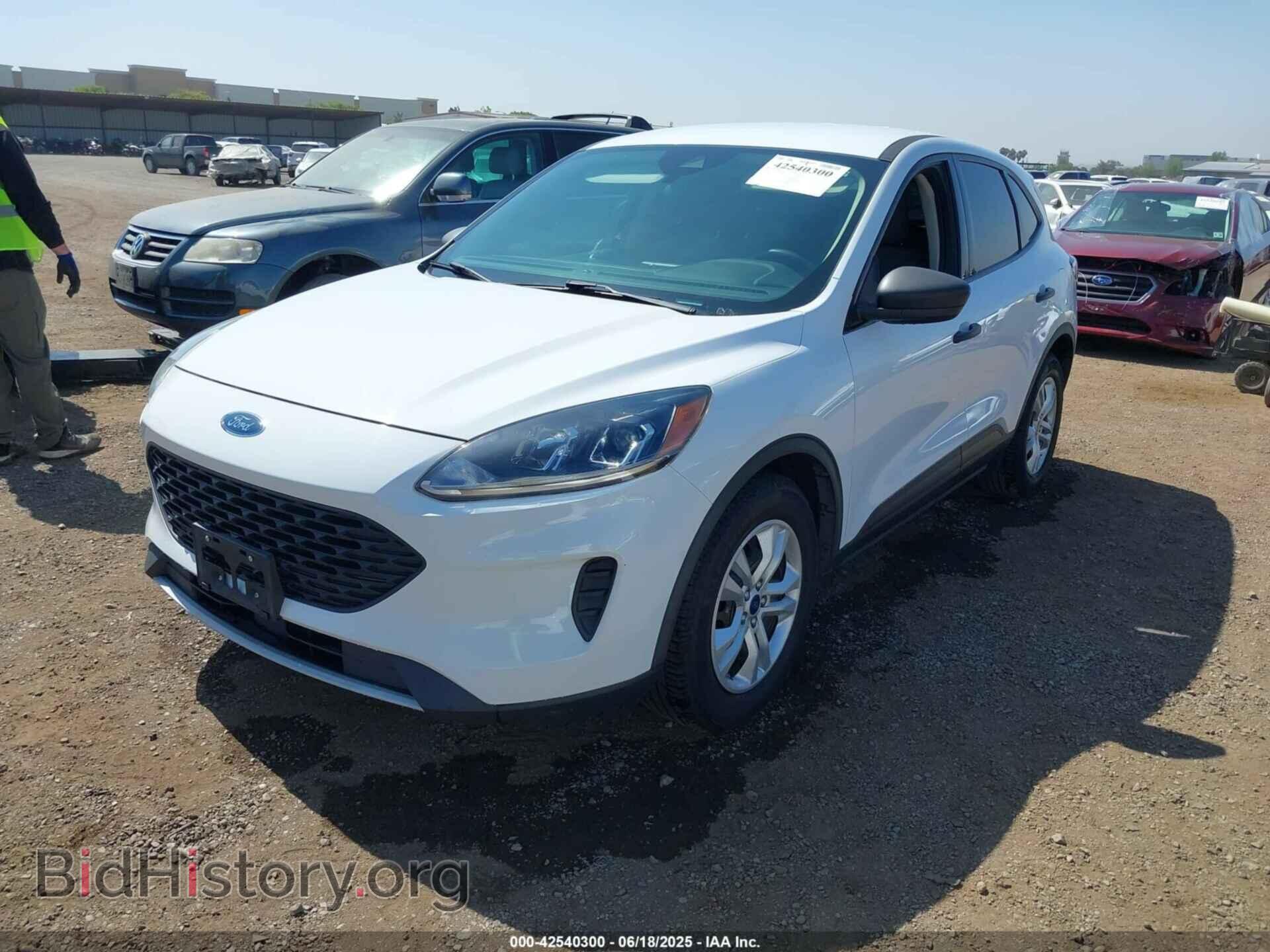 2020 FORD ESCAPE - VIN: 1FMCU0F60LUA84424 - Фото 2