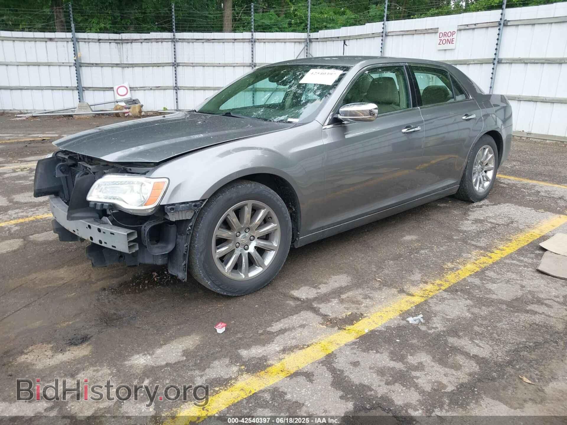 2012 CHRYSLER 300C - VIN: 2C3CCAET4CH283701 - Photo 2