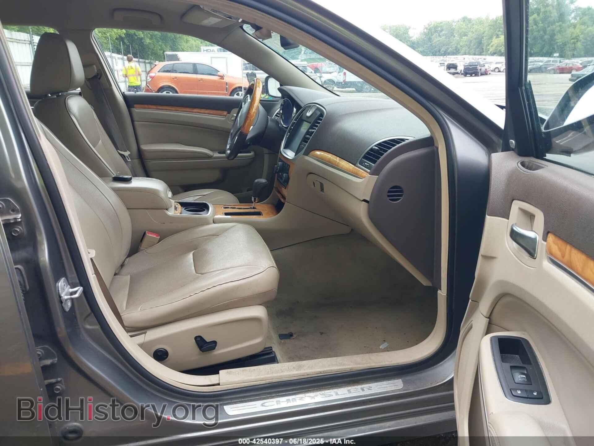 2012 CHRYSLER 300C - VIN: 2C3CCAET4CH283701 - Photo 5