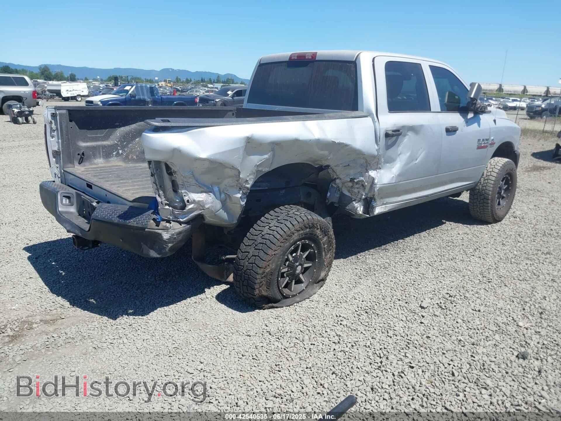 2016 RAM 2500 - VIN: 3C6UR5CL0GG323617 - Фото 4