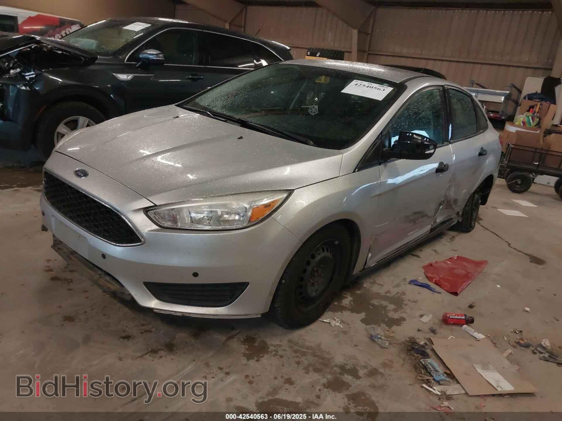 2016 FORD FOCUS - VIN: 1FADP3E28GL322327 - Фото 2