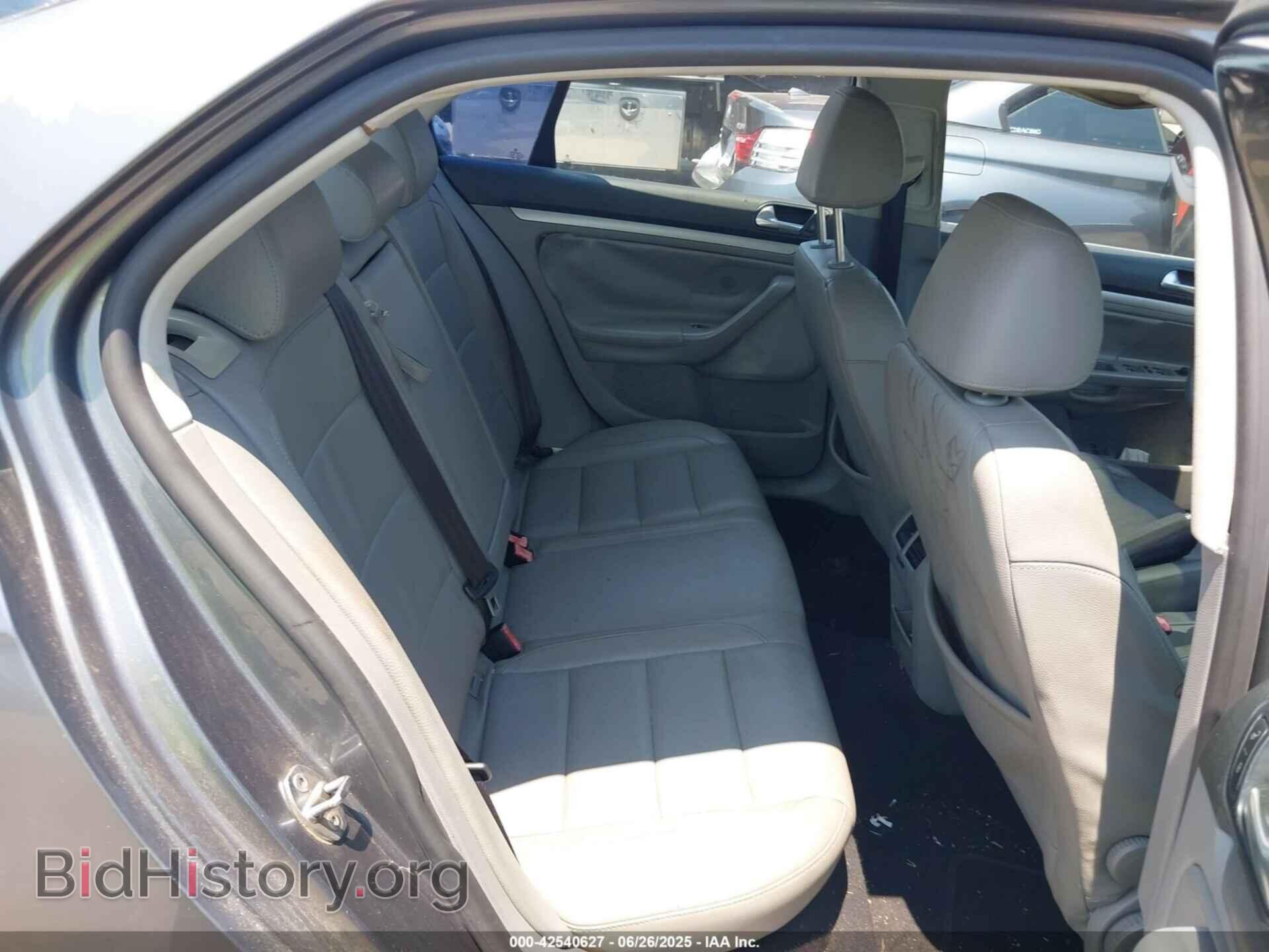 2007 VOLKSWAGEN JETTA - VIN: 3VWEF71K27M078149 - Фото 8