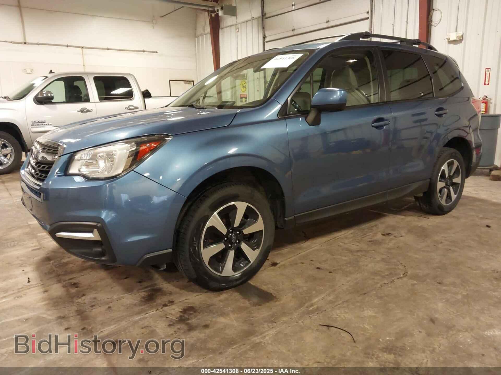 2017 SUBARU FORESTER - VIN: JF2SJAECXHH804075 - Фото 2