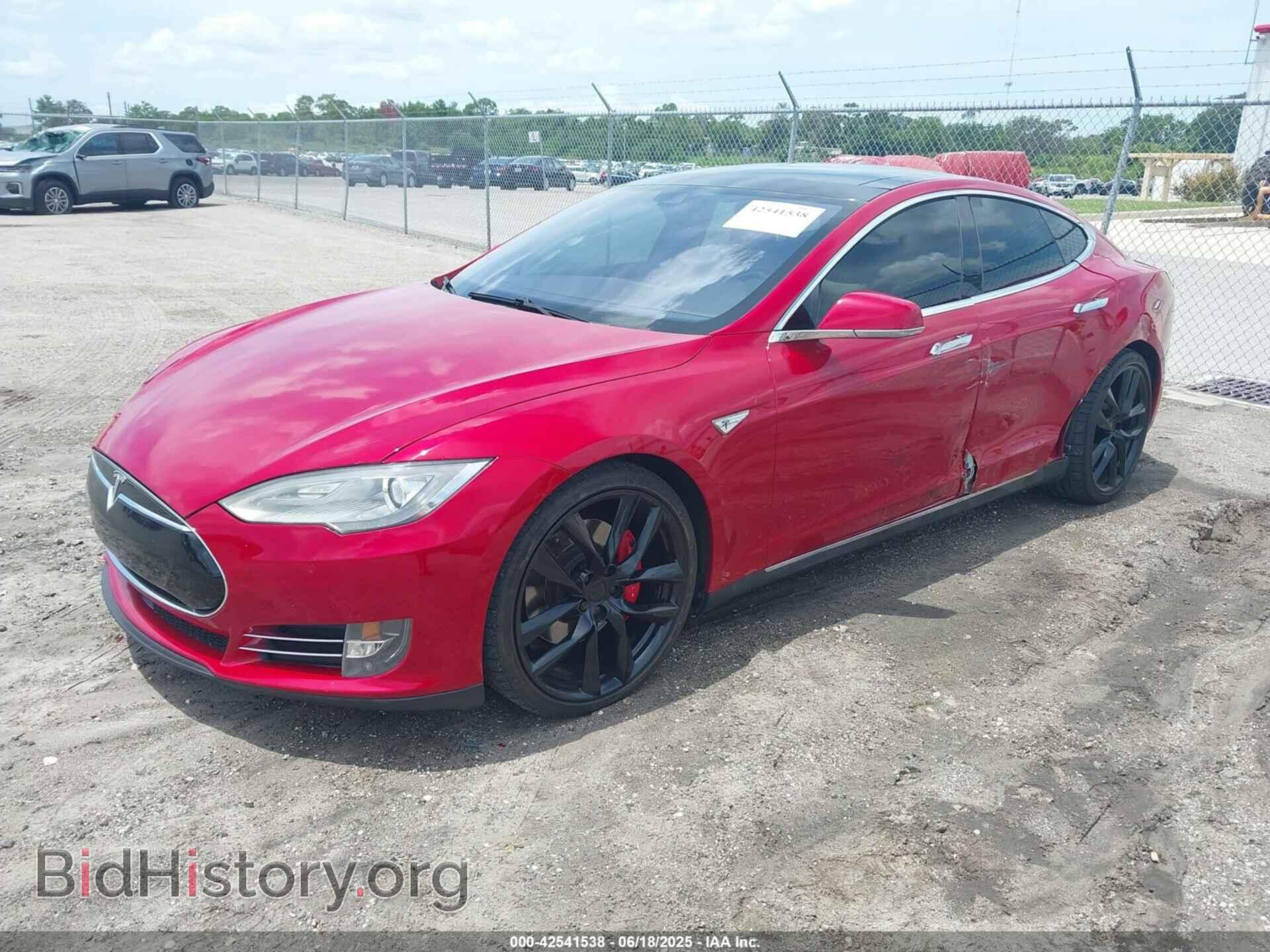 2015 TESLA MODEL S - VIN: 5YJSA1H28FFP67882 - Фото 2