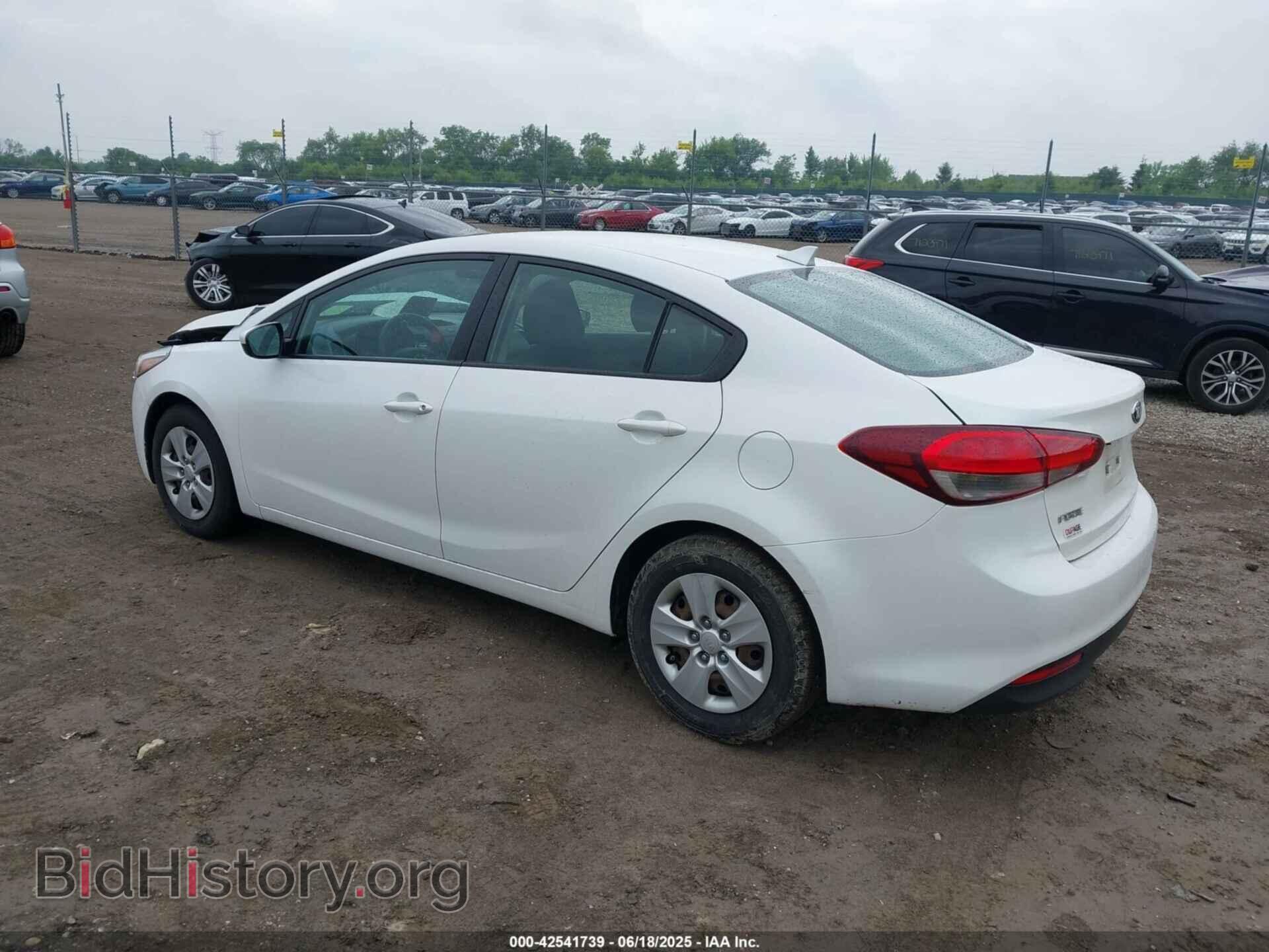 2017 KIA FORTE - VIN: 3KPFL4A77HE048165 - Фото 3