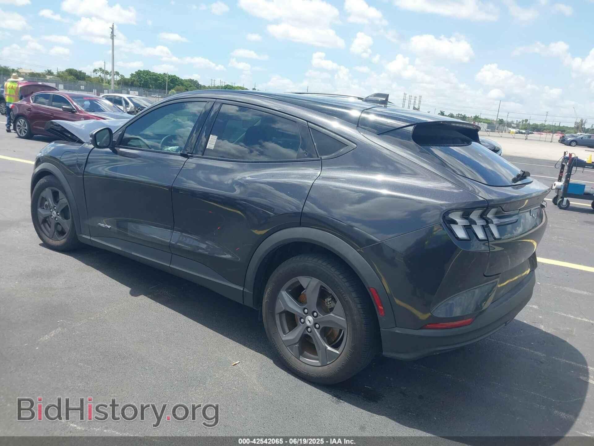 2022 FORD MUSTANG MACH-E - VIN: 3FMTK1RM4NMA41461 - Фото 3