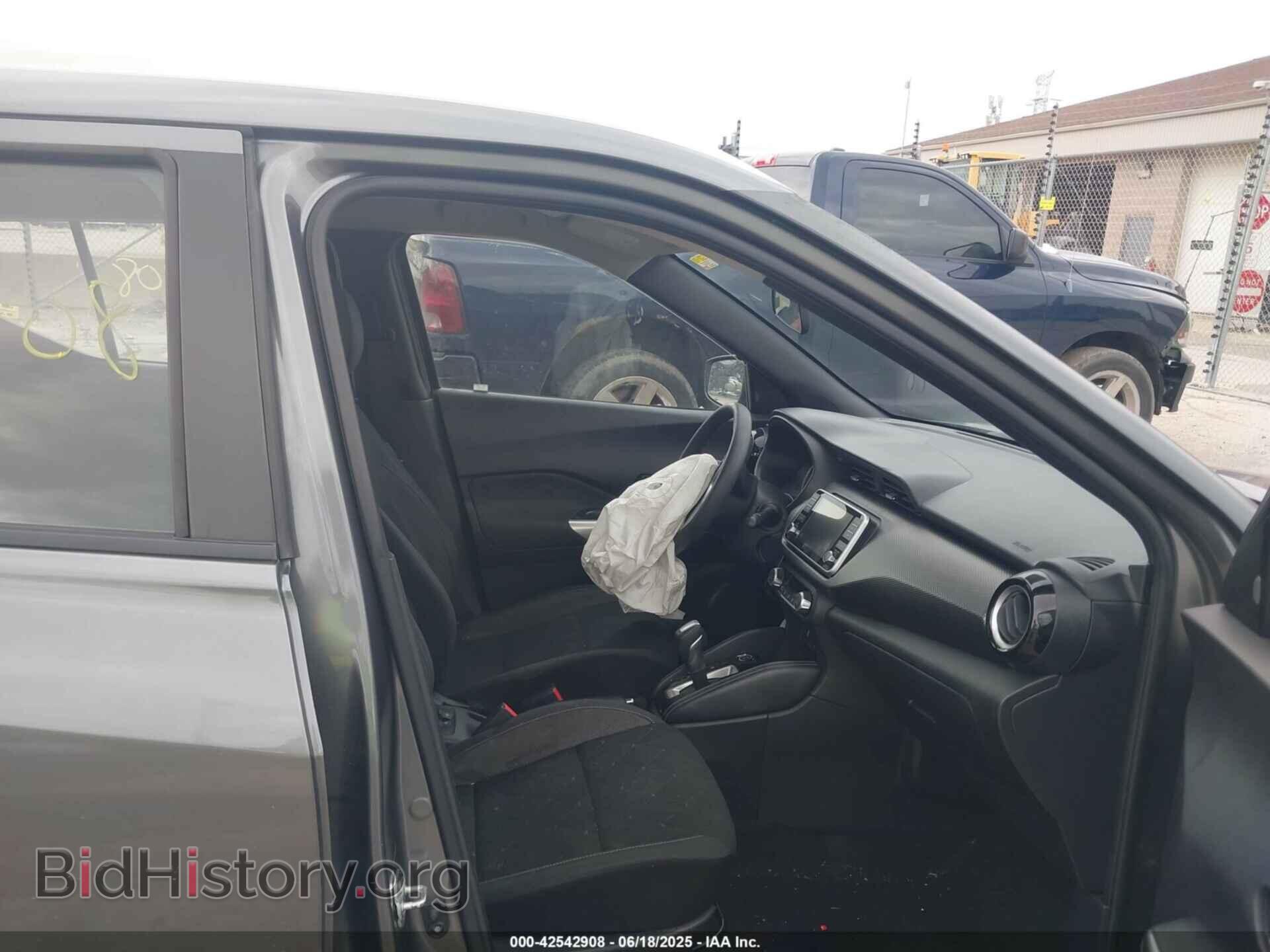 2019 NISSAN KICKS - VIN: 3N1CP5CU3KL540889 - Фото 5