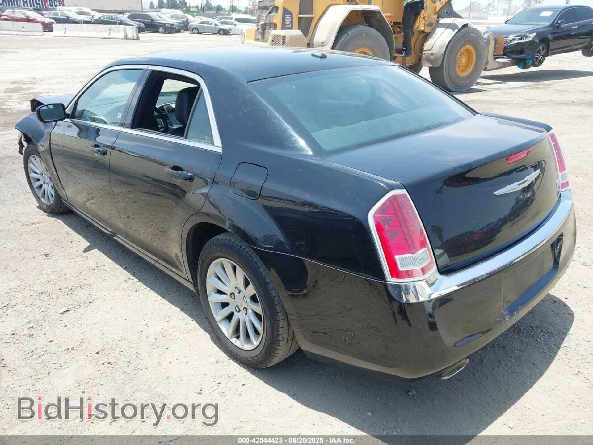 2013 CHRYSLER 300 - VIN: 2C3CCAAG5DH727954 - Фото 3