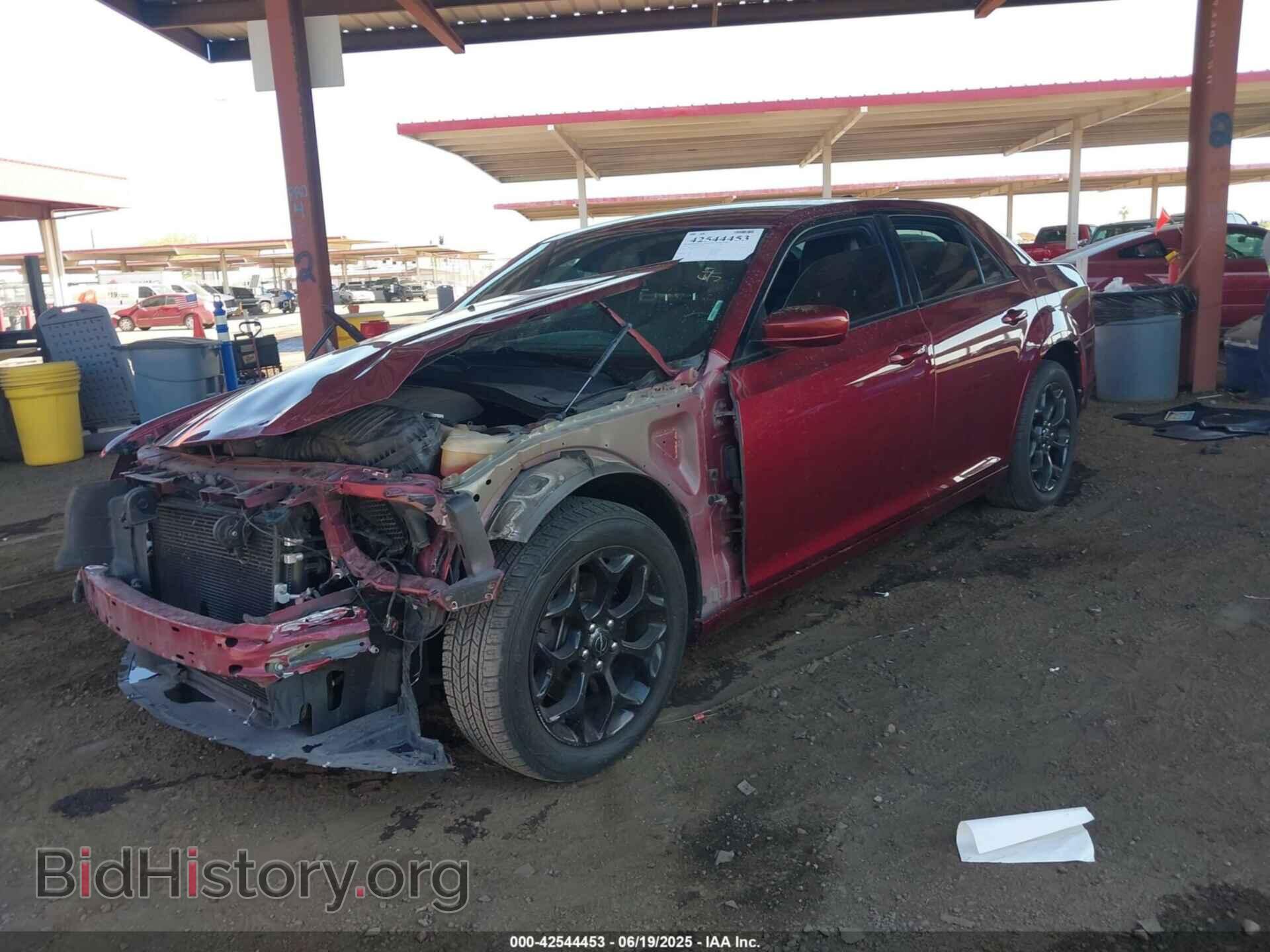 2020 CHRYSLER 300 - VIN: 2C3CCAGG3LH131585 - Фото 2