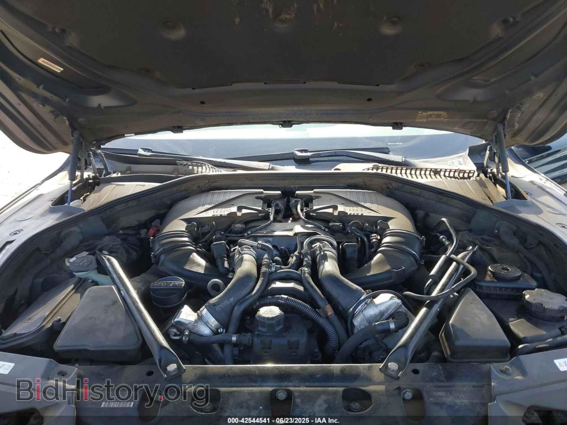 2011 BMW 750LI - VIN: WBAKB8C57BC851784 - Фото 10