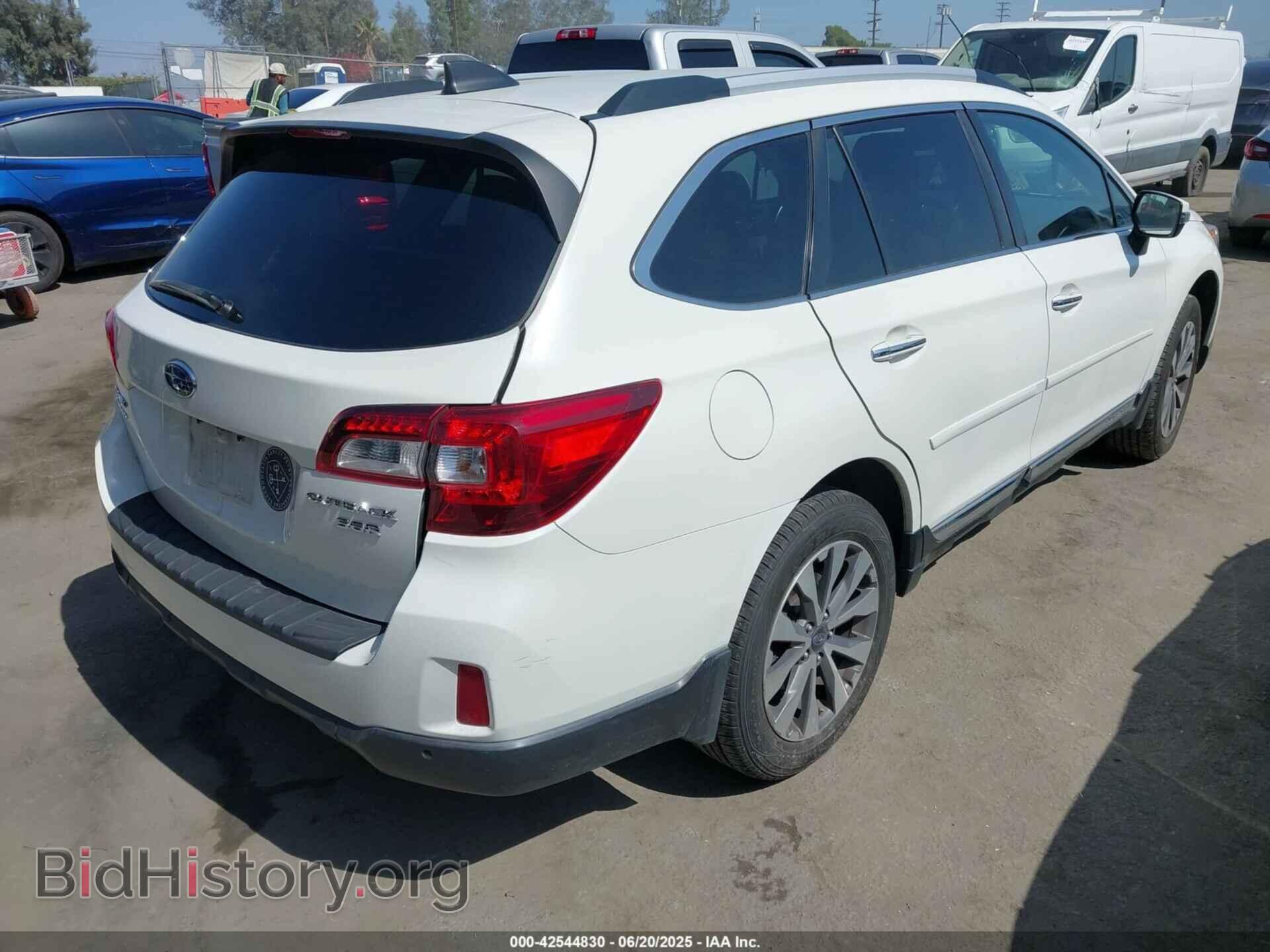 2017 SUBARU OUTBACK - VIN: 4S4BSETC8H3318802 - Фото 4