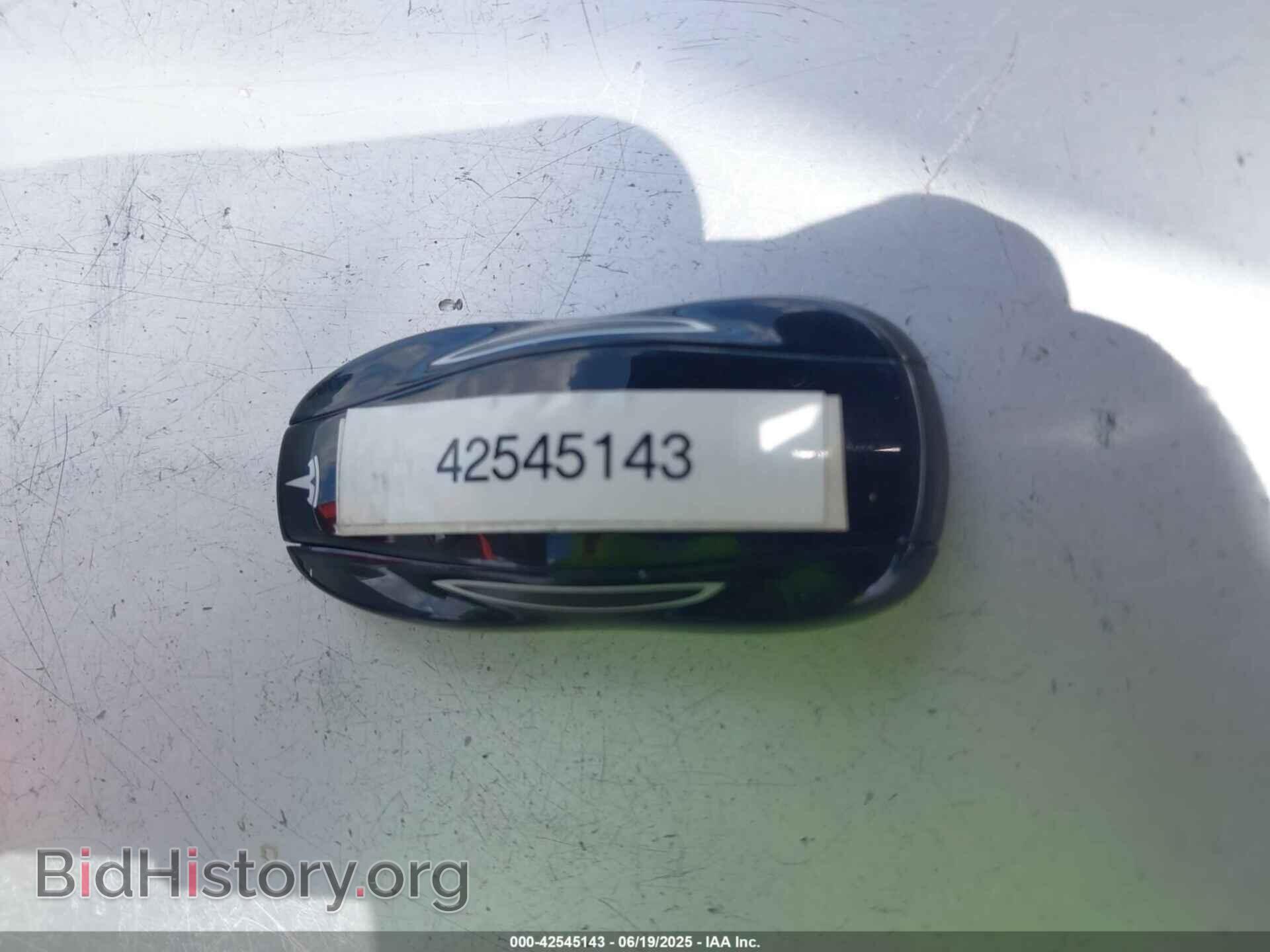2014 TESLA MODEL S - VIN: 5YJSA1H12EFP39582 - Фото 11