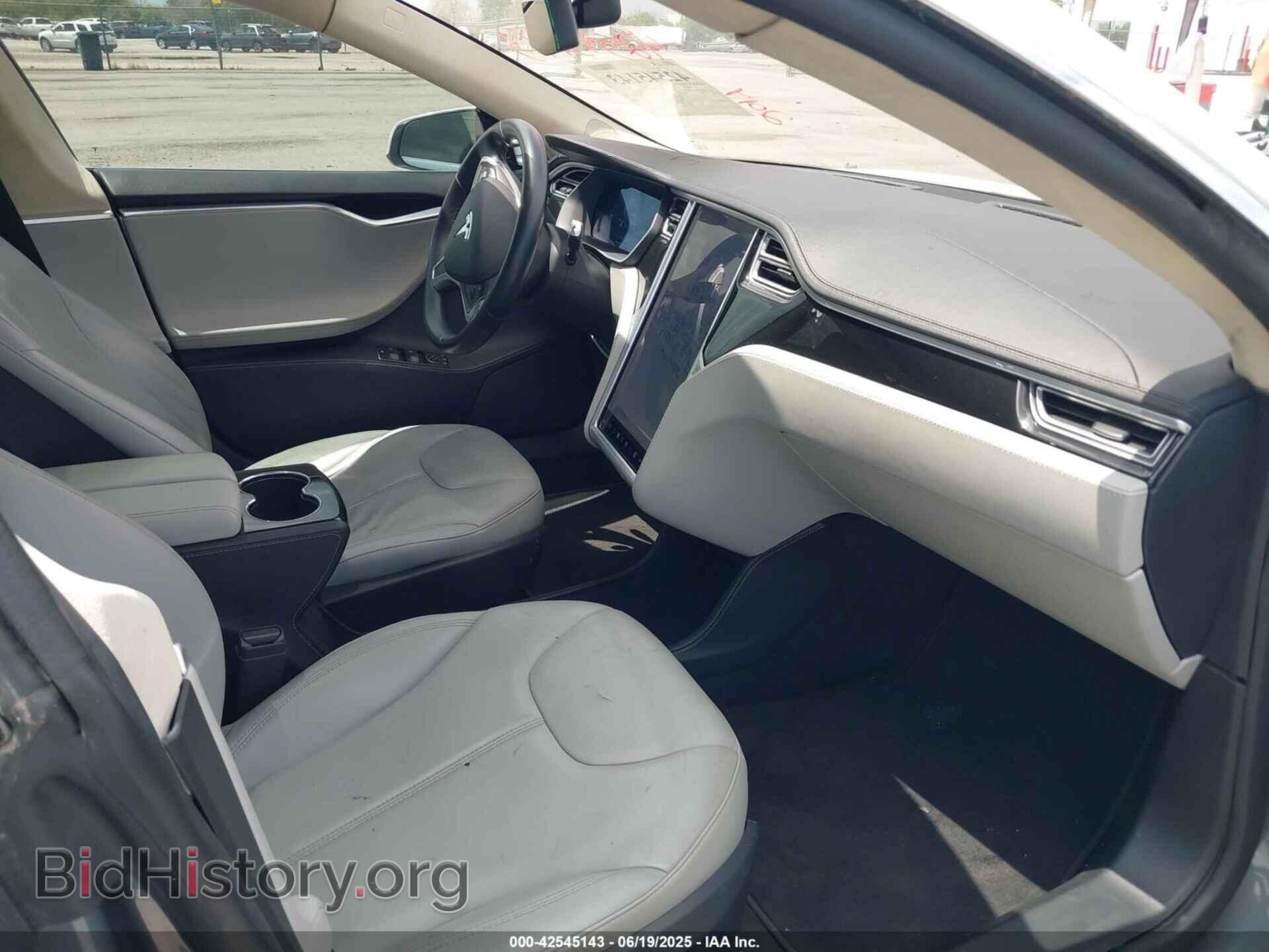 2014 TESLA MODEL S - VIN: 5YJSA1H12EFP39582 - Фото 5
