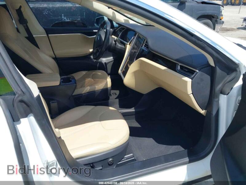 2013 Tesla MODEL S (VIN 5YJSA1AC8DFP10260) — фото 5 из 18