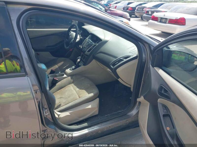 2012 Ford FOCUS (VIN 1FAHP3F24CL294391) — photo 5 of 11