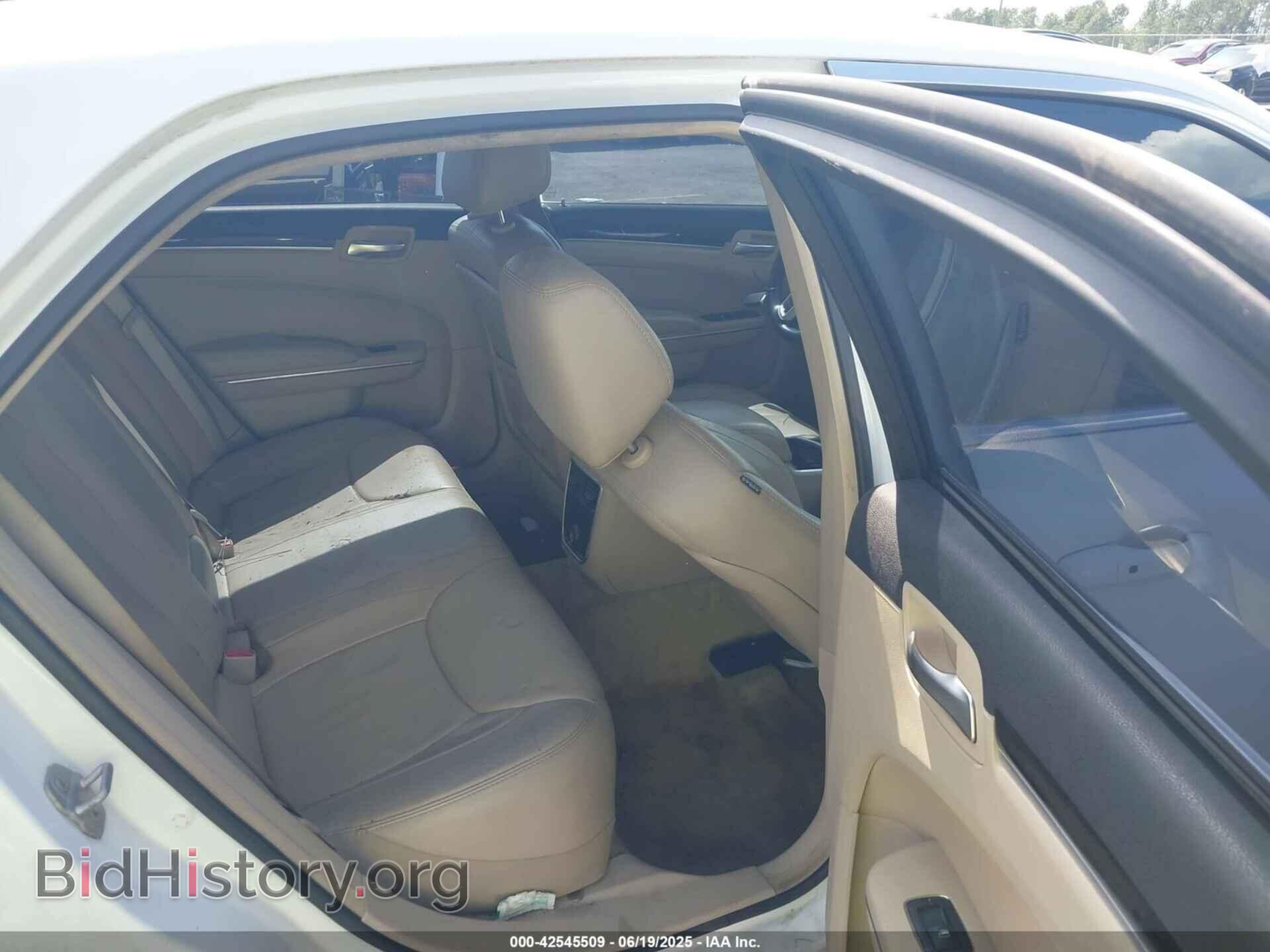 2014 CHRYSLER 300 - VIN: 2C3CCAAG3EH217765 - Фото 8