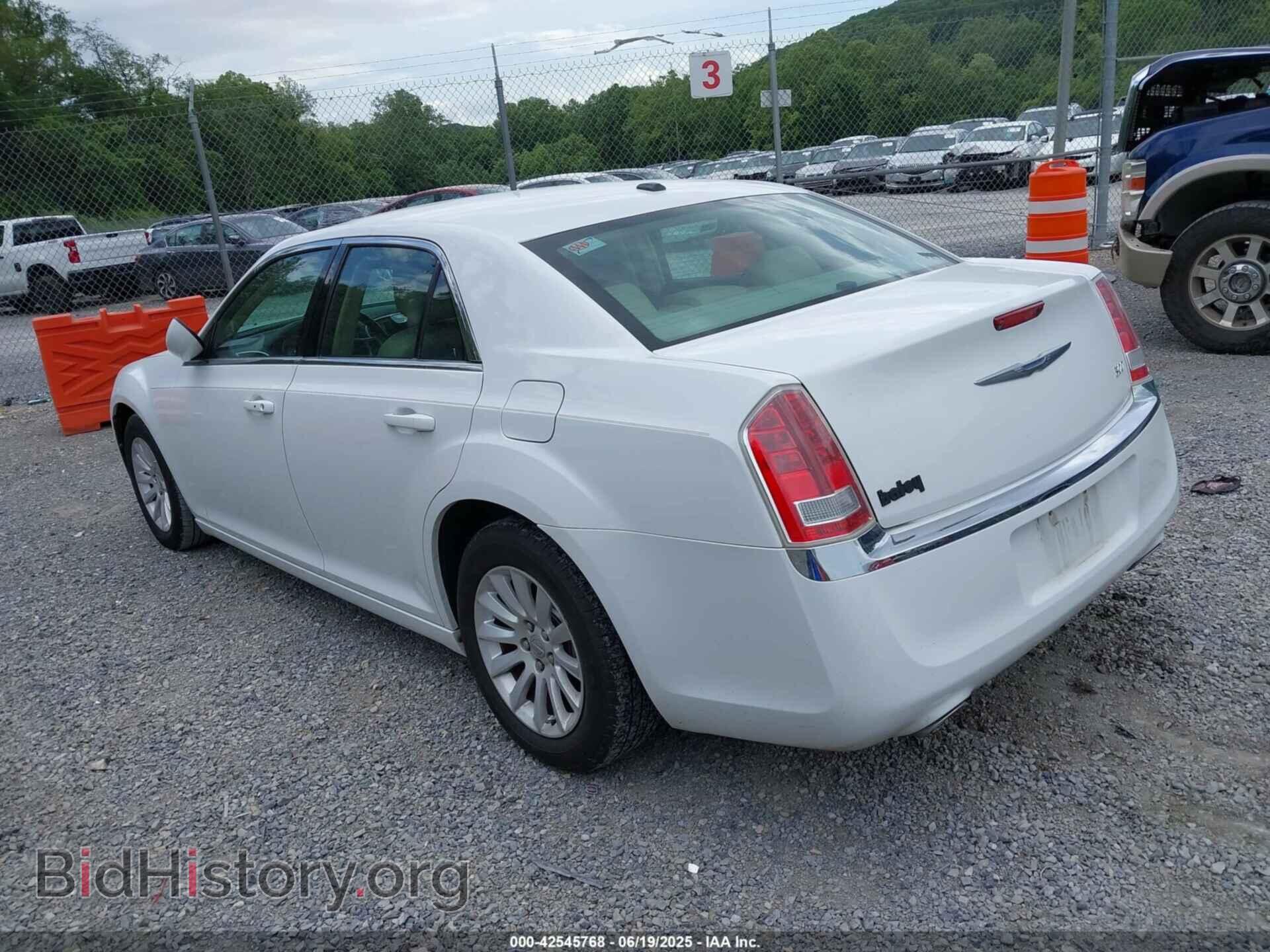 2014 CHRYSLER 300 - VIN: 2C3CCAAG9EH278358 - Фото 3