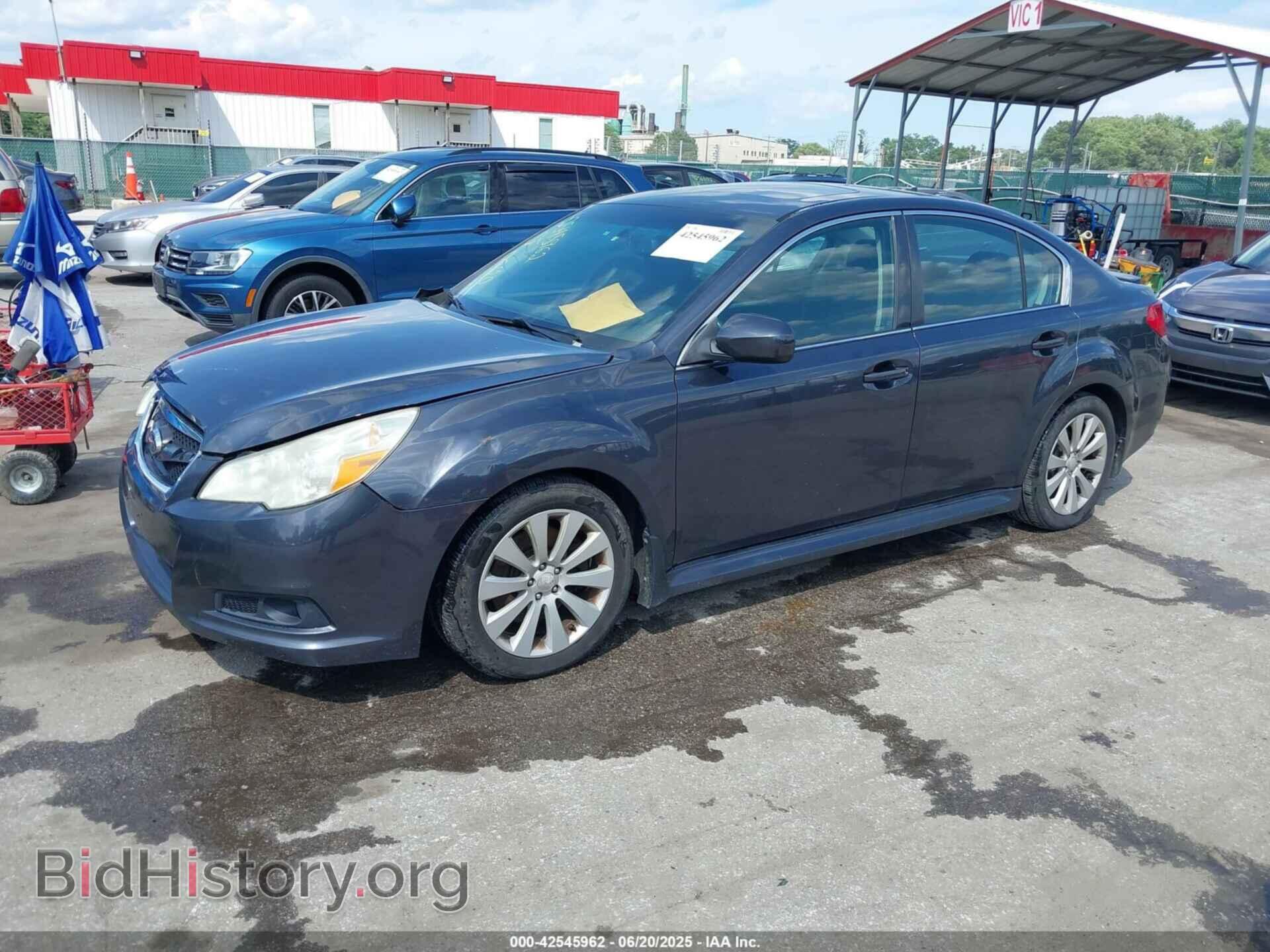 2011 SUBARU LEGACY - VIN: 4S3BMDH66B2255496 - Фото 2