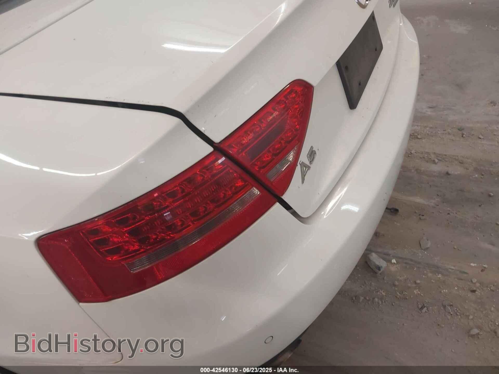 2010 AUDI A5 - VIN: WAULFAFH3AN010229 - Фото 6