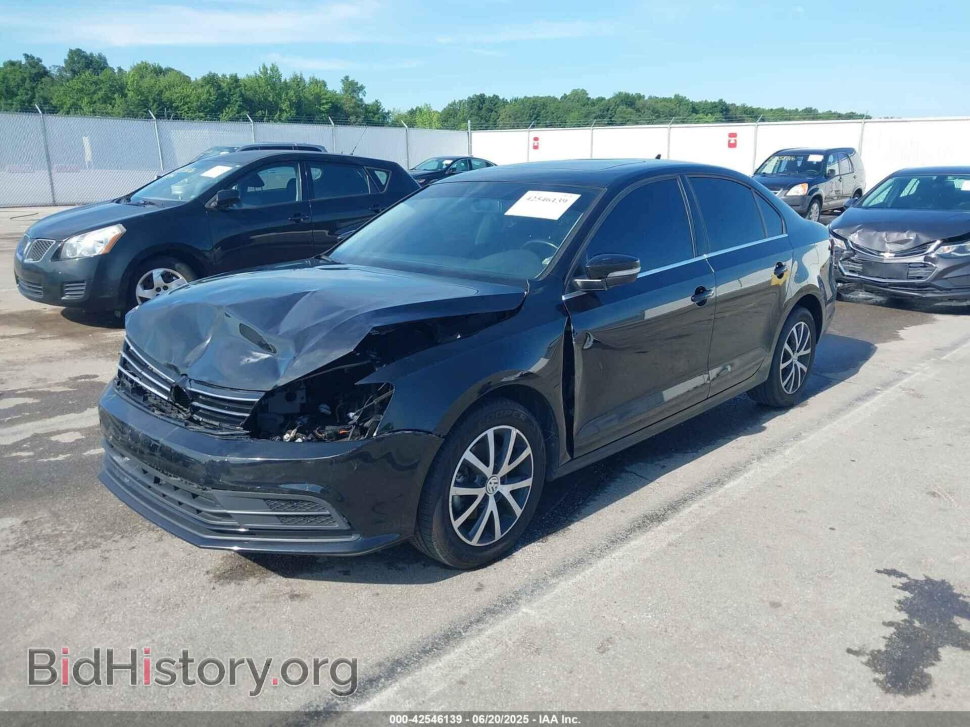 2017 VOLKSWAGEN JETTA - VIN: 3VWDB7AJ7HM399345 - Photo 2