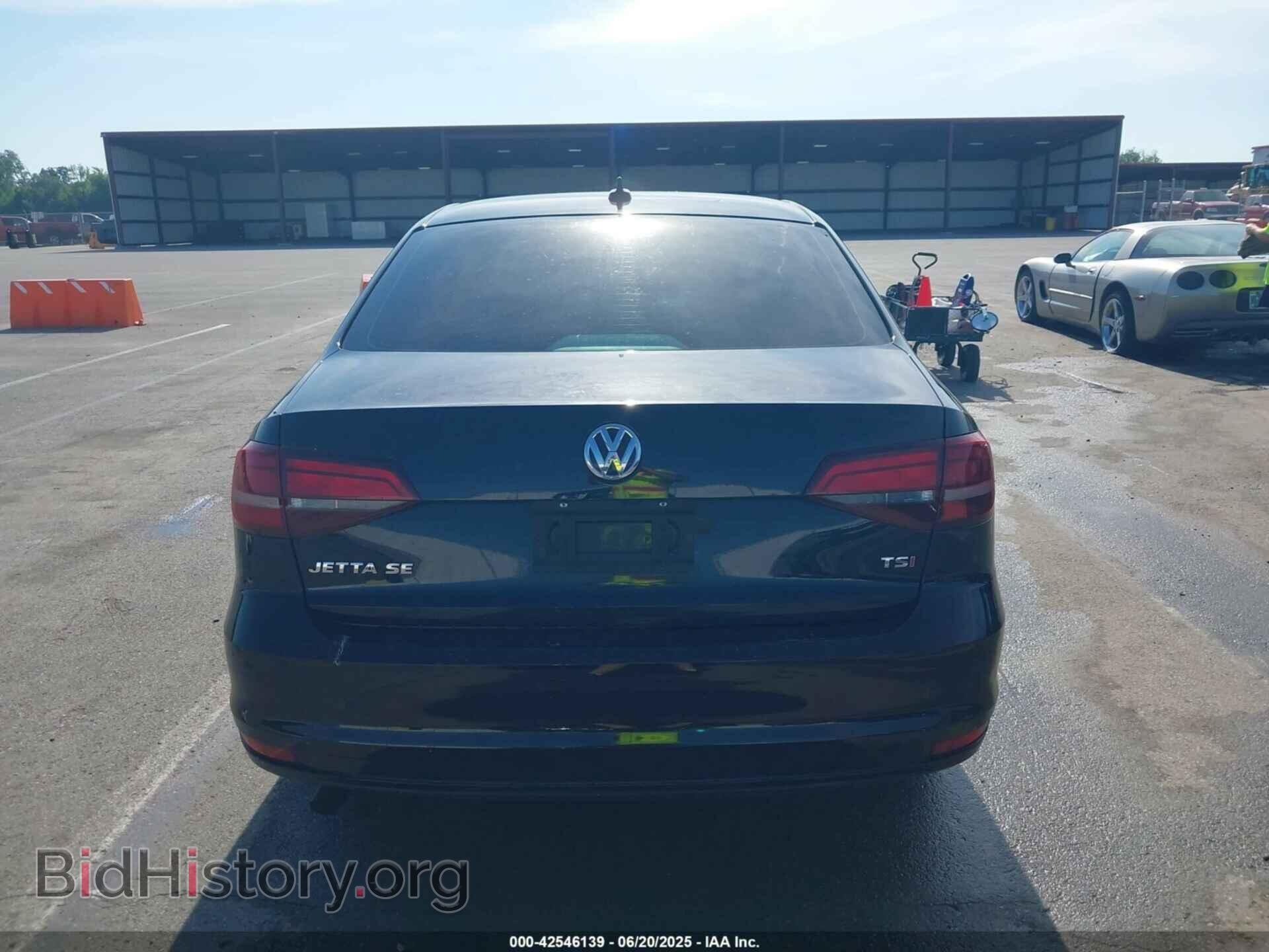 2017 VOLKSWAGEN JETTA - VIN: 3VWDB7AJ7HM399345 - Photo 17