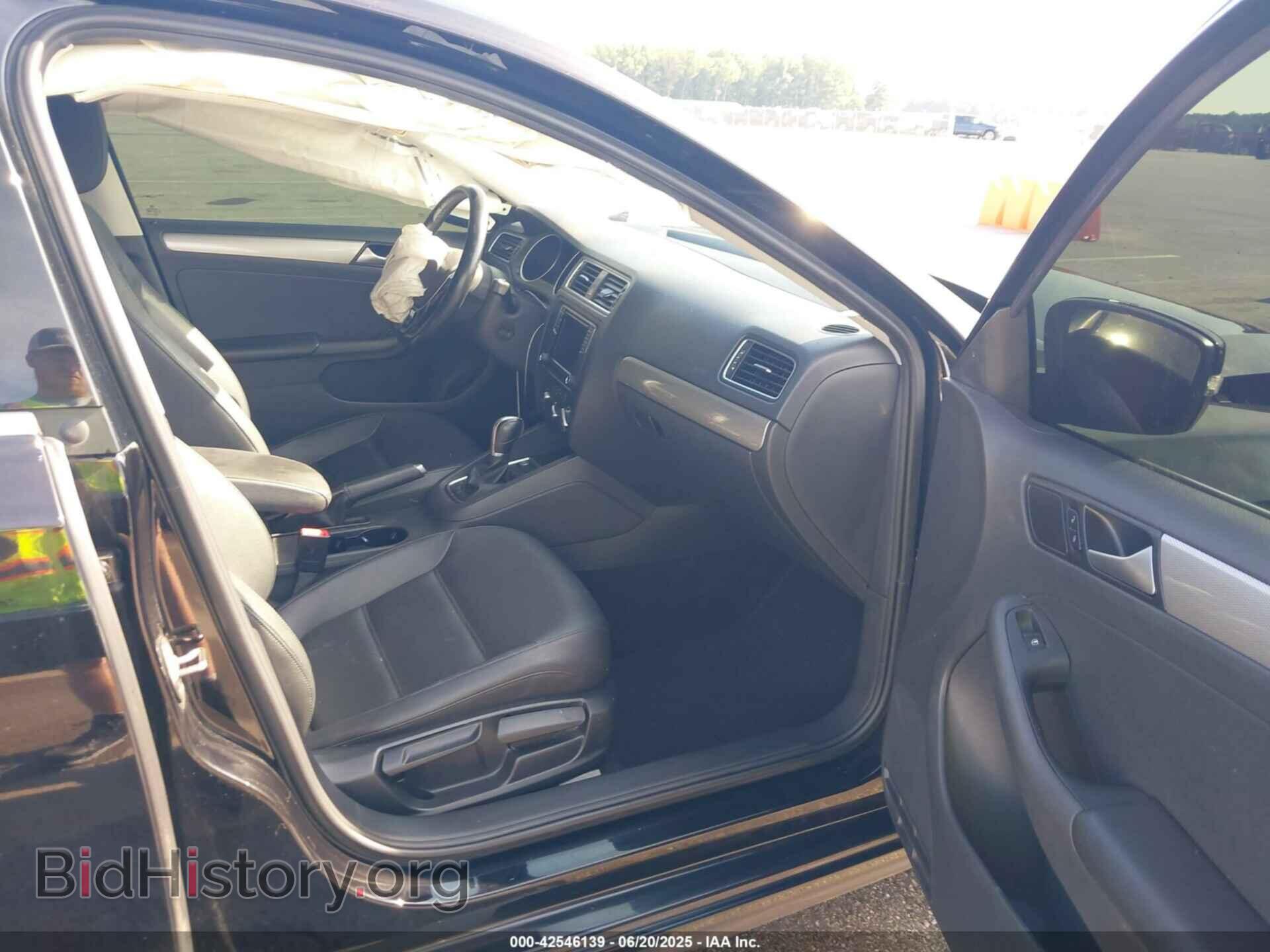 2017 VOLKSWAGEN JETTA - VIN: 3VWDB7AJ7HM399345 - Photo 5