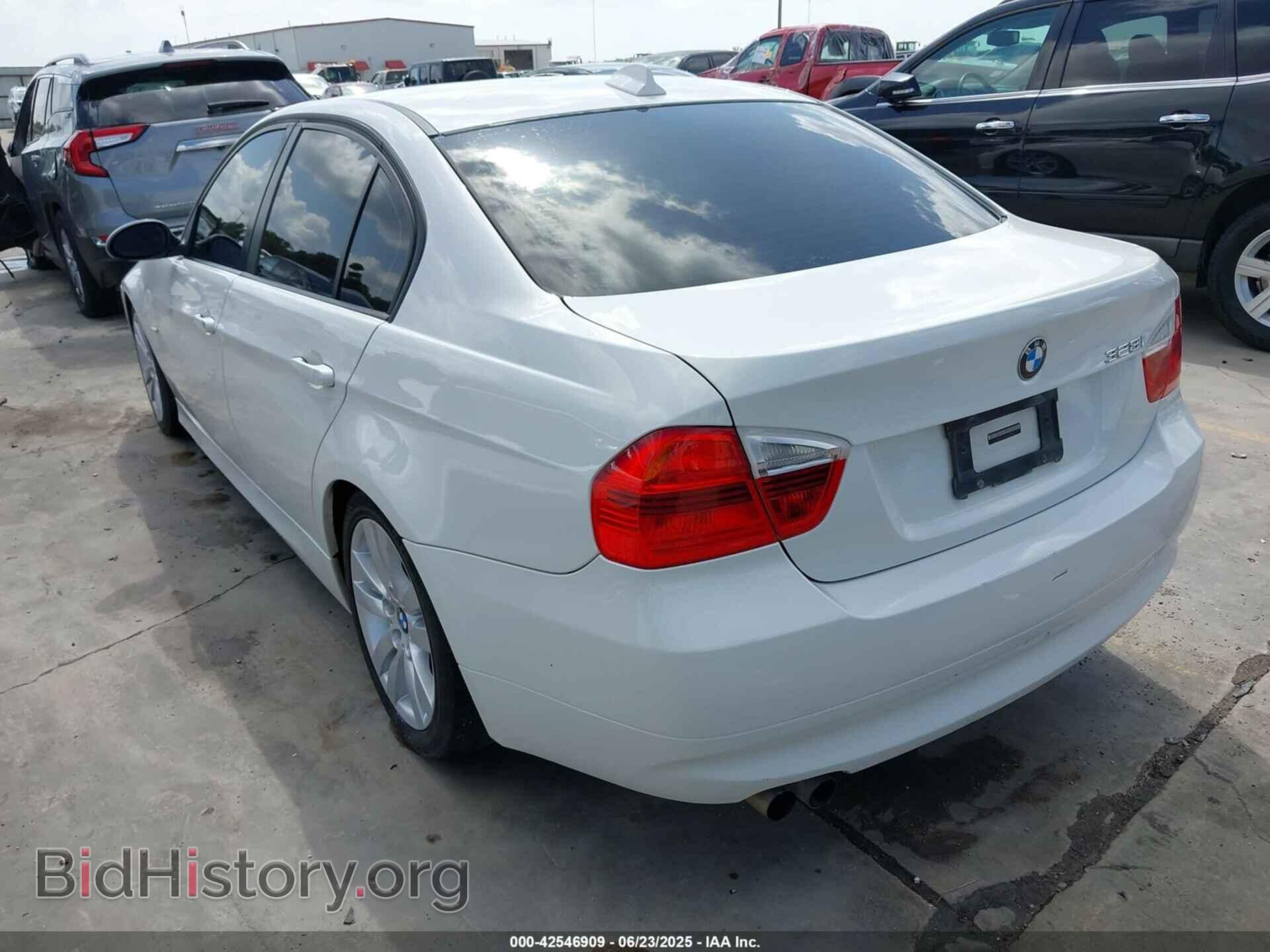 2007 BMW 328I - VIN: WBAVA37577NL11991 - Фото 3