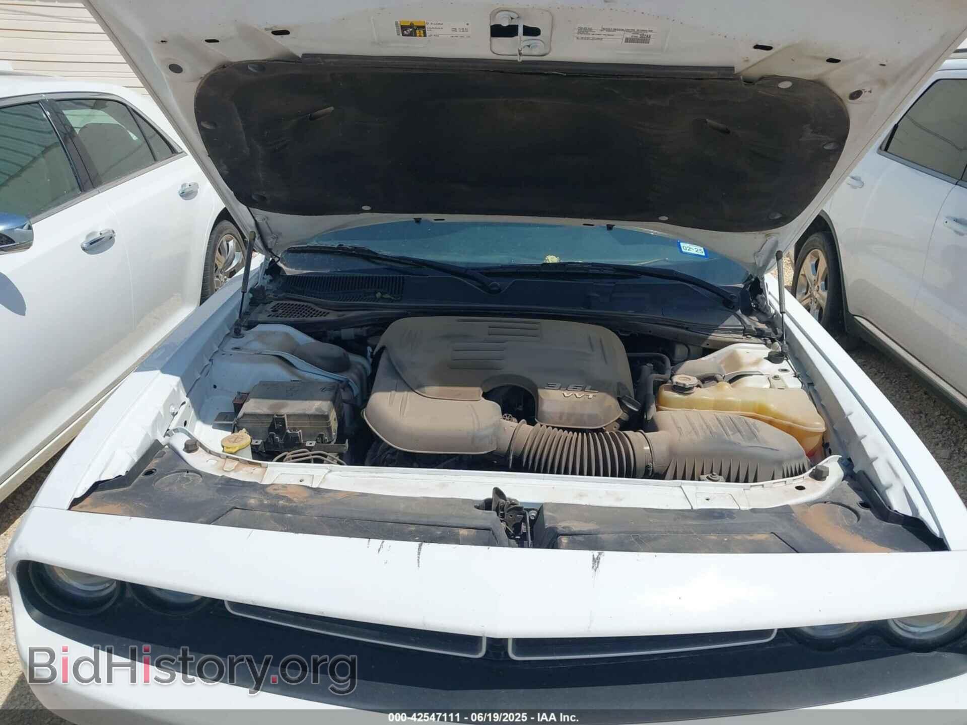 2016 DODGE CHALLENGER - VIN: 2C3CDZAG4GH183737 - Фото 10