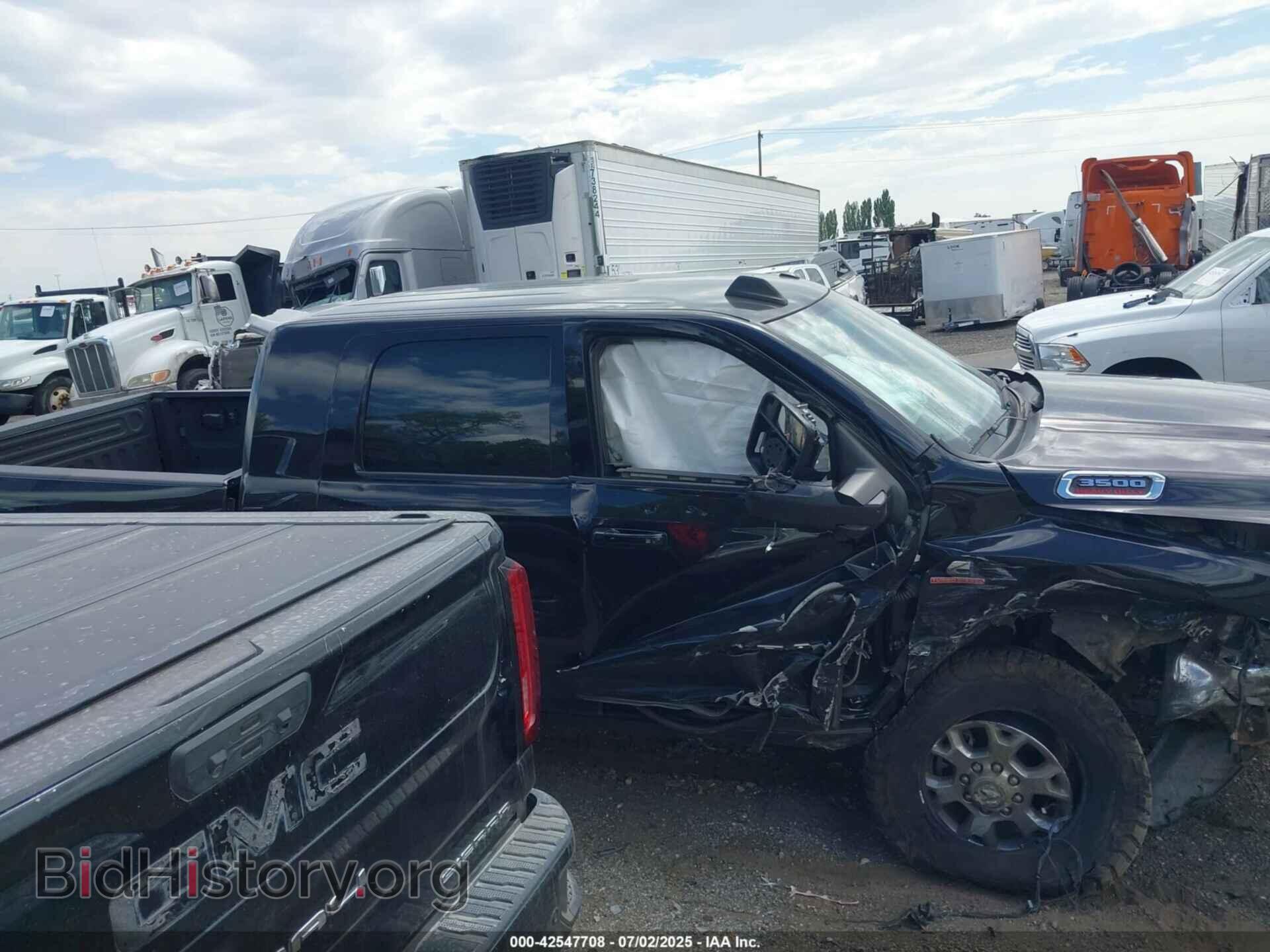 2023 RAM 3500 - VIN: 3C63R3ML5PG623801 - Фото 13