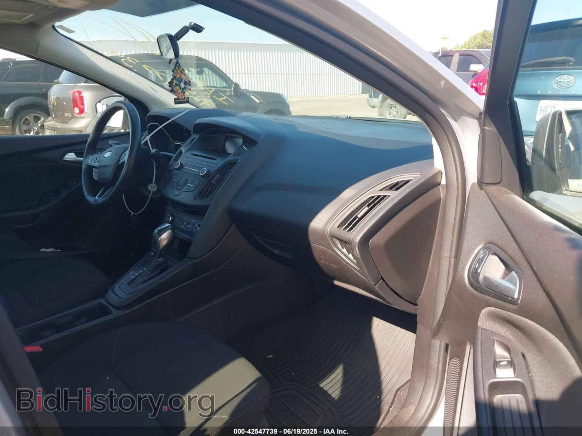 2016 FORD FOCUS - VIN: 1FADP3F2XGL201085 - Photo 5
