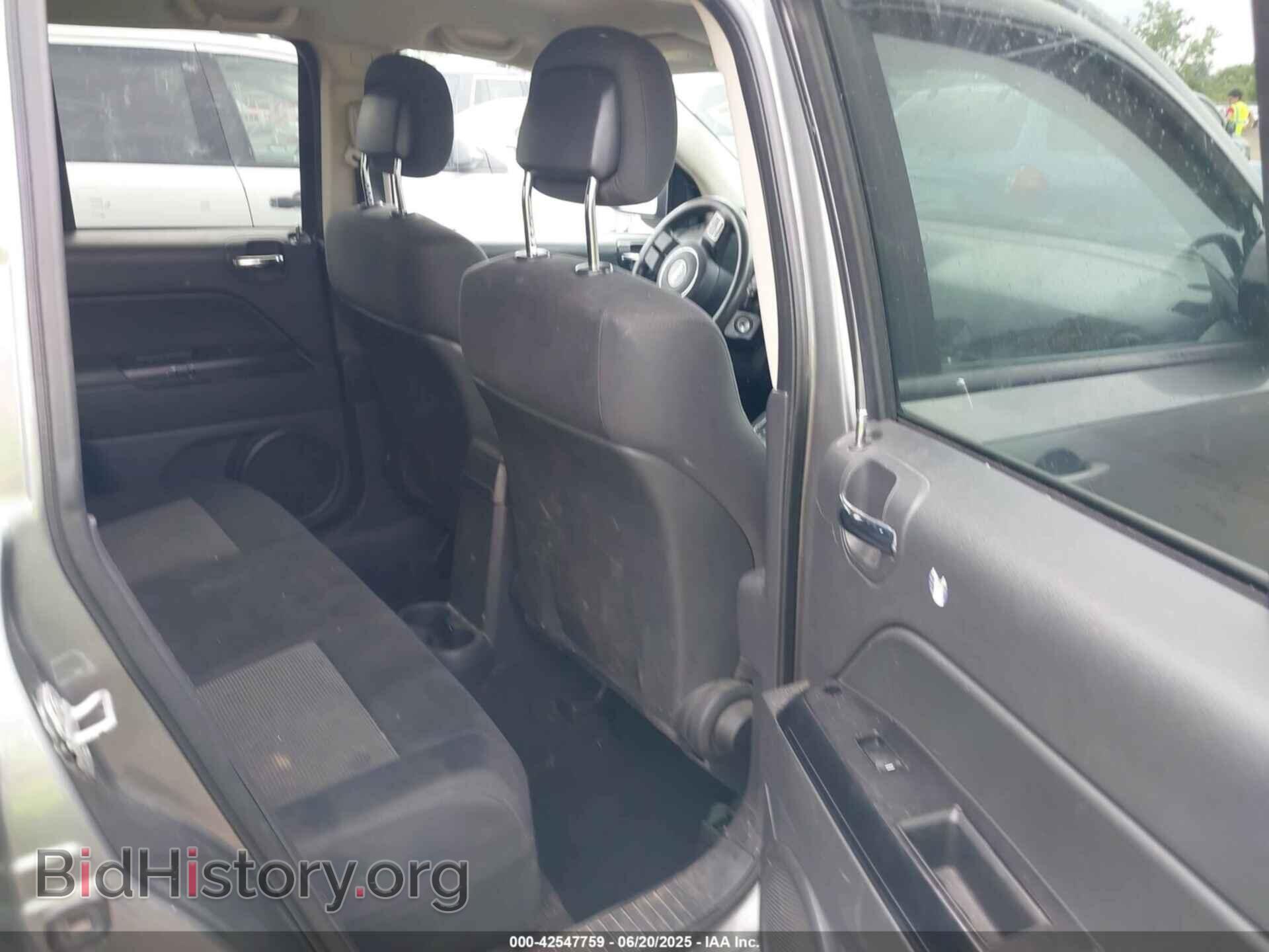 2012 JEEP COMPASS - VIN: 1C4NJDBB7CD588954 - Photo 8