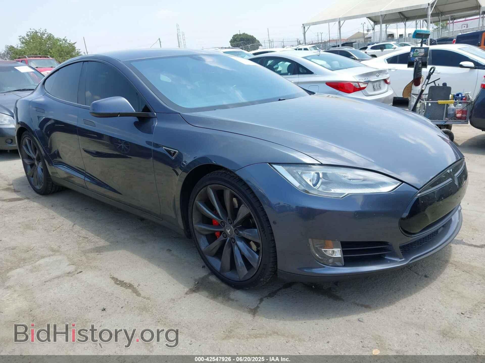 Фотография 5YJSA1H2XEFP66036 - TESLA MODEL S 2014