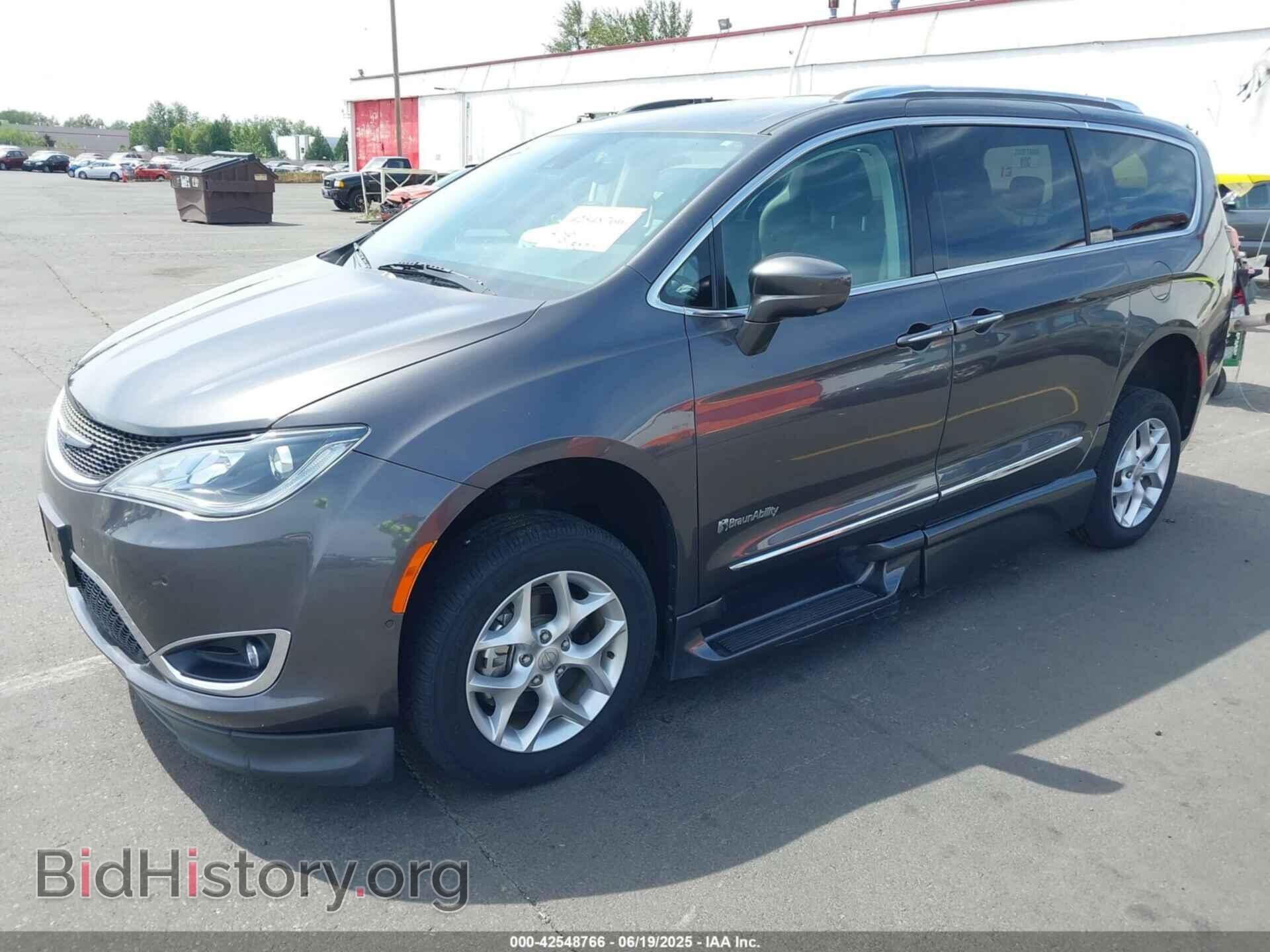 2019 CHRYSLER PACIFICA - VIN: 2C4RC1EG5KR598024 - Фото 2