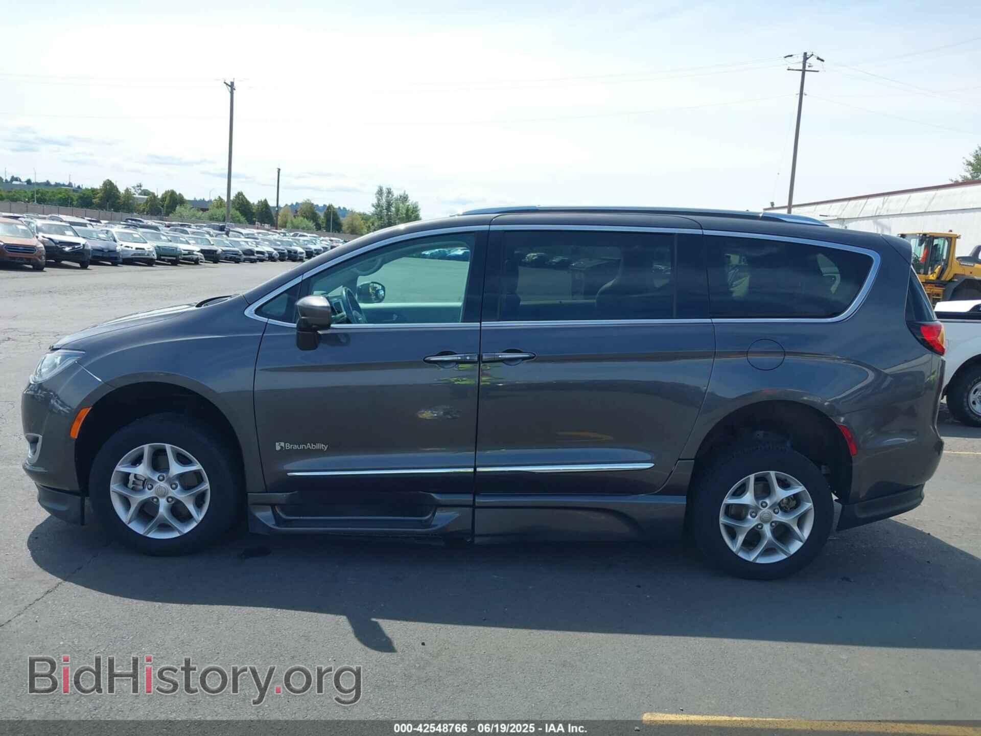 2019 CHRYSLER PACIFICA - VIN: 2C4RC1EG5KR598024 - Фото 14