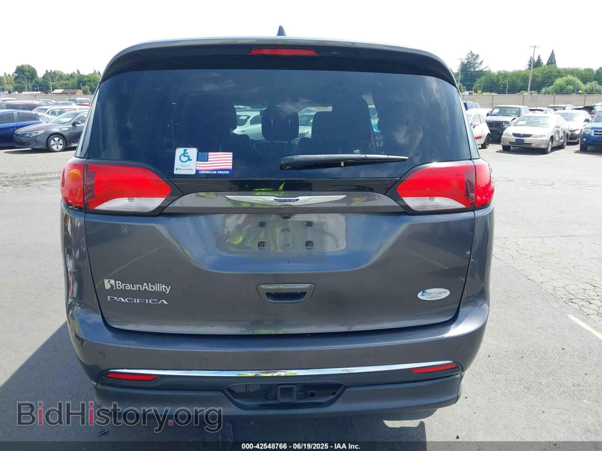 2019 CHRYSLER PACIFICA - VIN: 2C4RC1EG5KR598024 - Фото 16