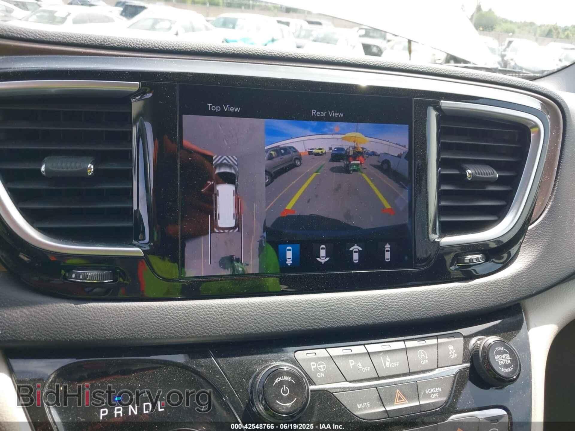 2019 CHRYSLER PACIFICA - VIN: 2C4RC1EG5KR598024 - Фото 17
