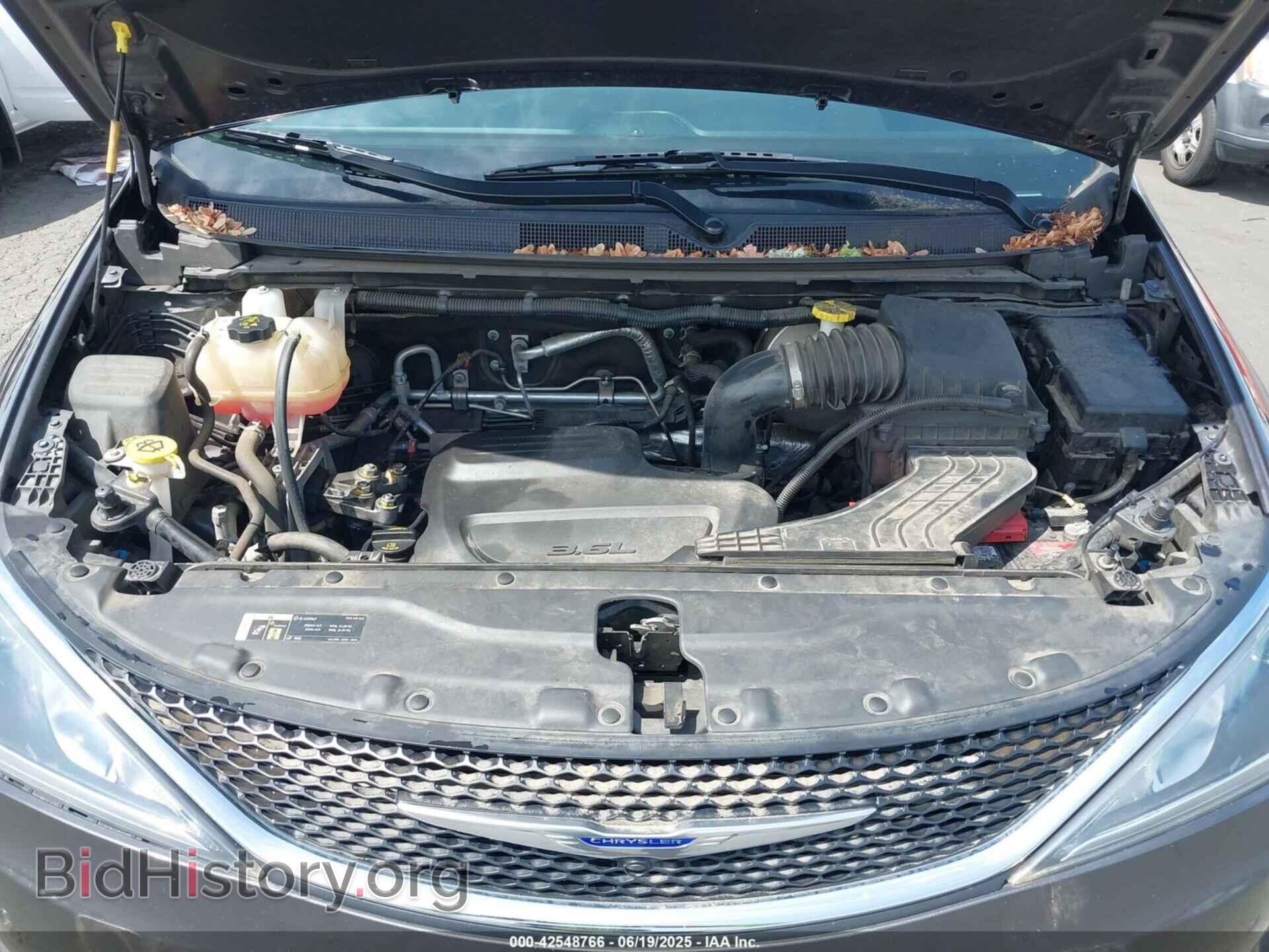 2019 CHRYSLER PACIFICA - VIN: 2C4RC1EG5KR598024 - Фото 10