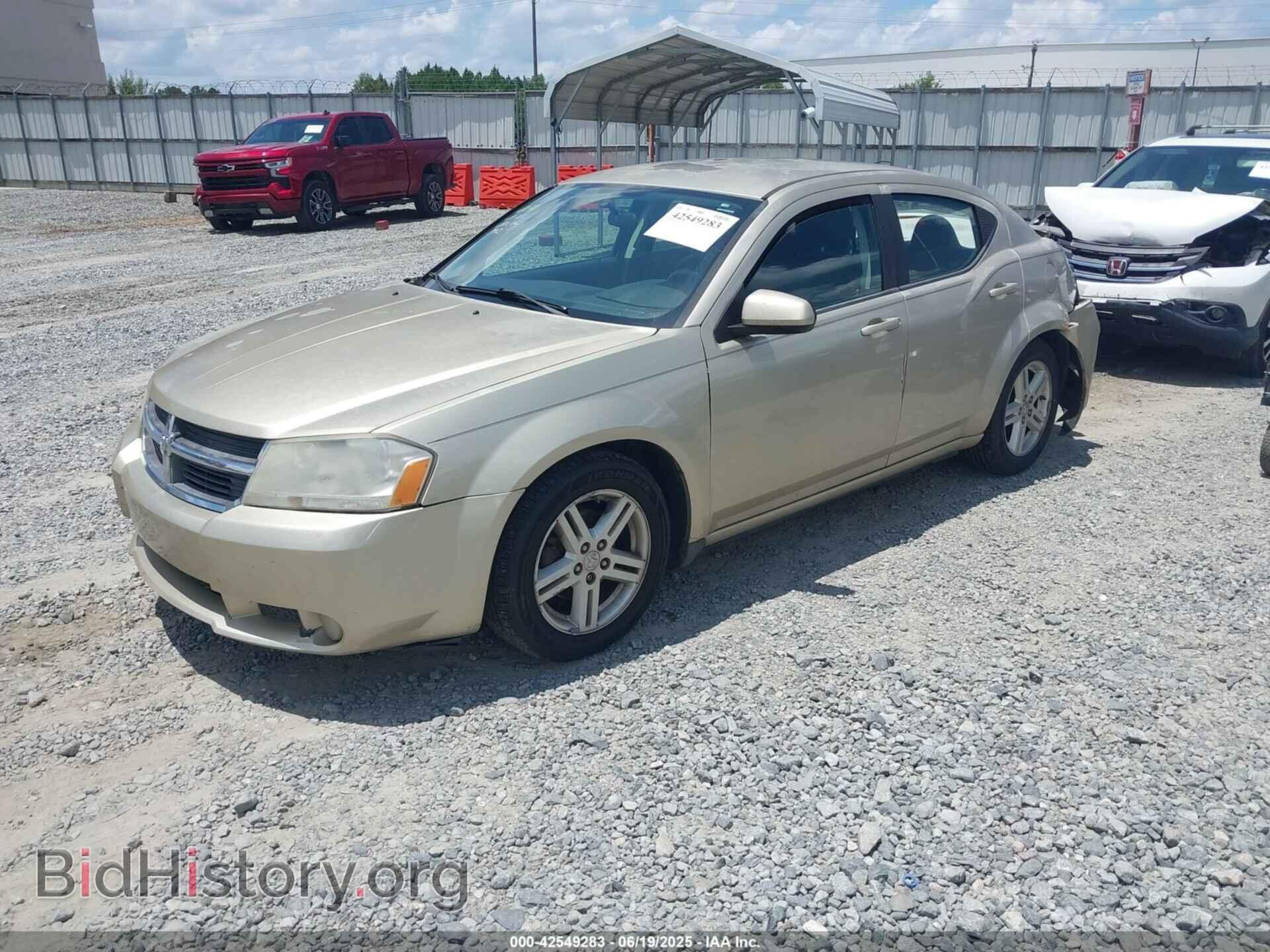 2010 DODGE AVENGER - VIN: 1B3CC5FB5AN138942 - Фото 2