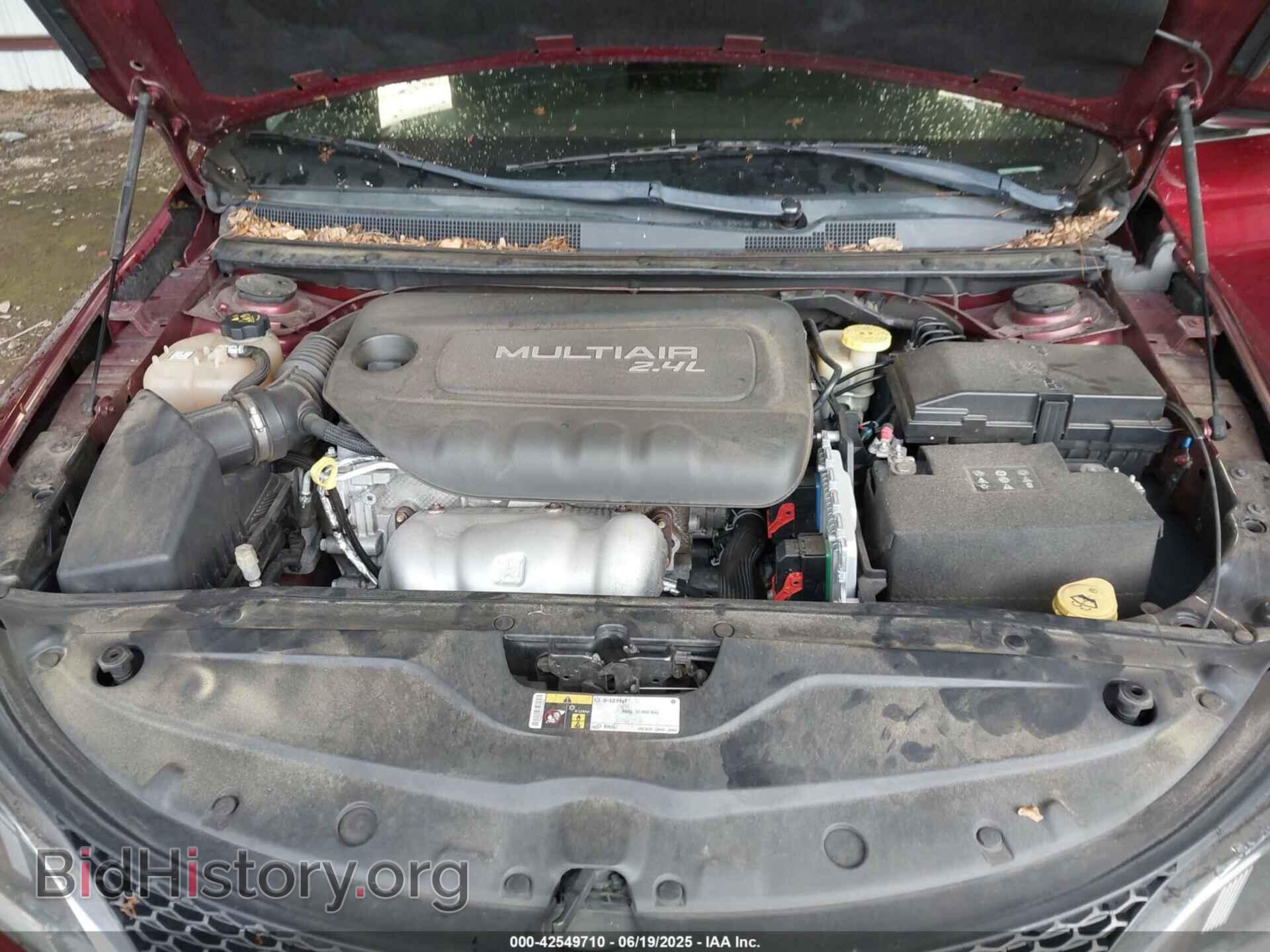 2016 CHRYSLER 200 - VIN: 1C3CCCAB8GN104677 - Фото 10