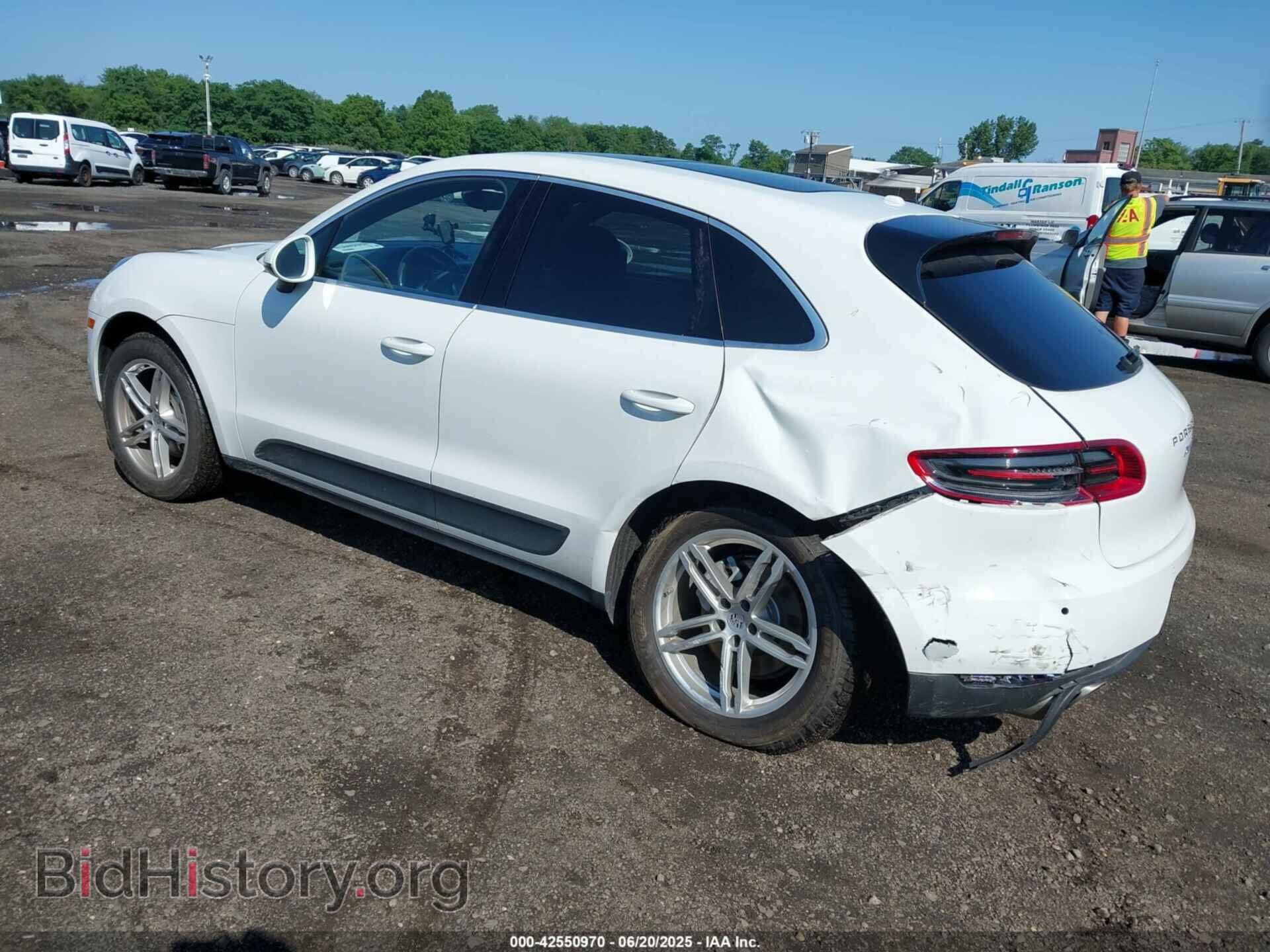 2017 PORSCHE MACAN - VIN: WP1AB2A52HLB18936 - Photo 3