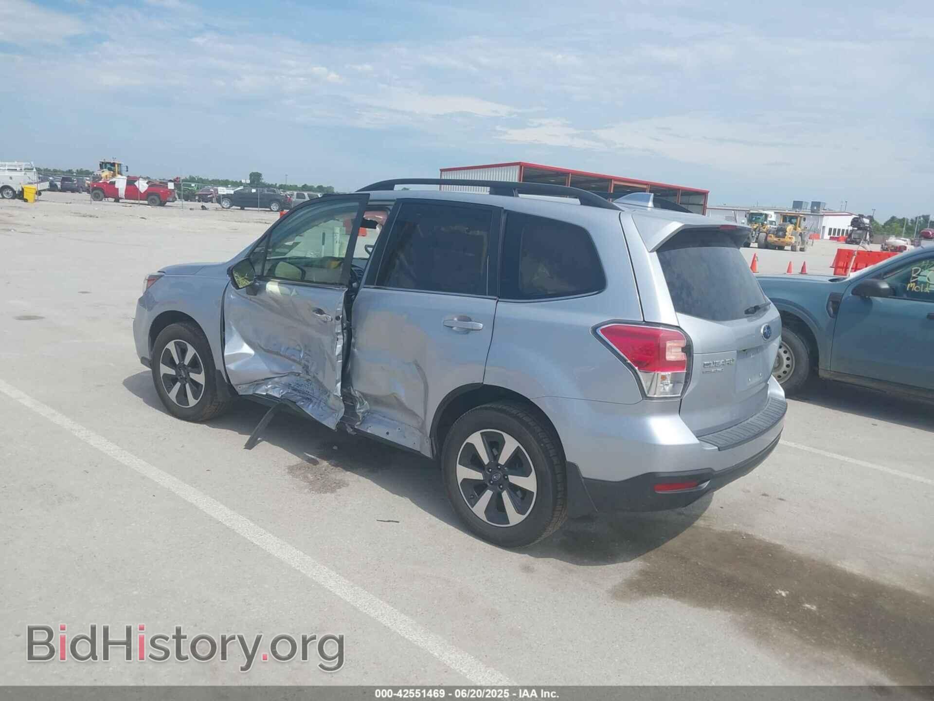 2017 SUBARU FORESTER - VIN: JF2SJAJC8HH512625 - Фото 3