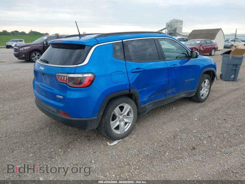 2022 Jeep COMPASS (VIN 3C4NJCBB4NT112832) — photo 4 of 17