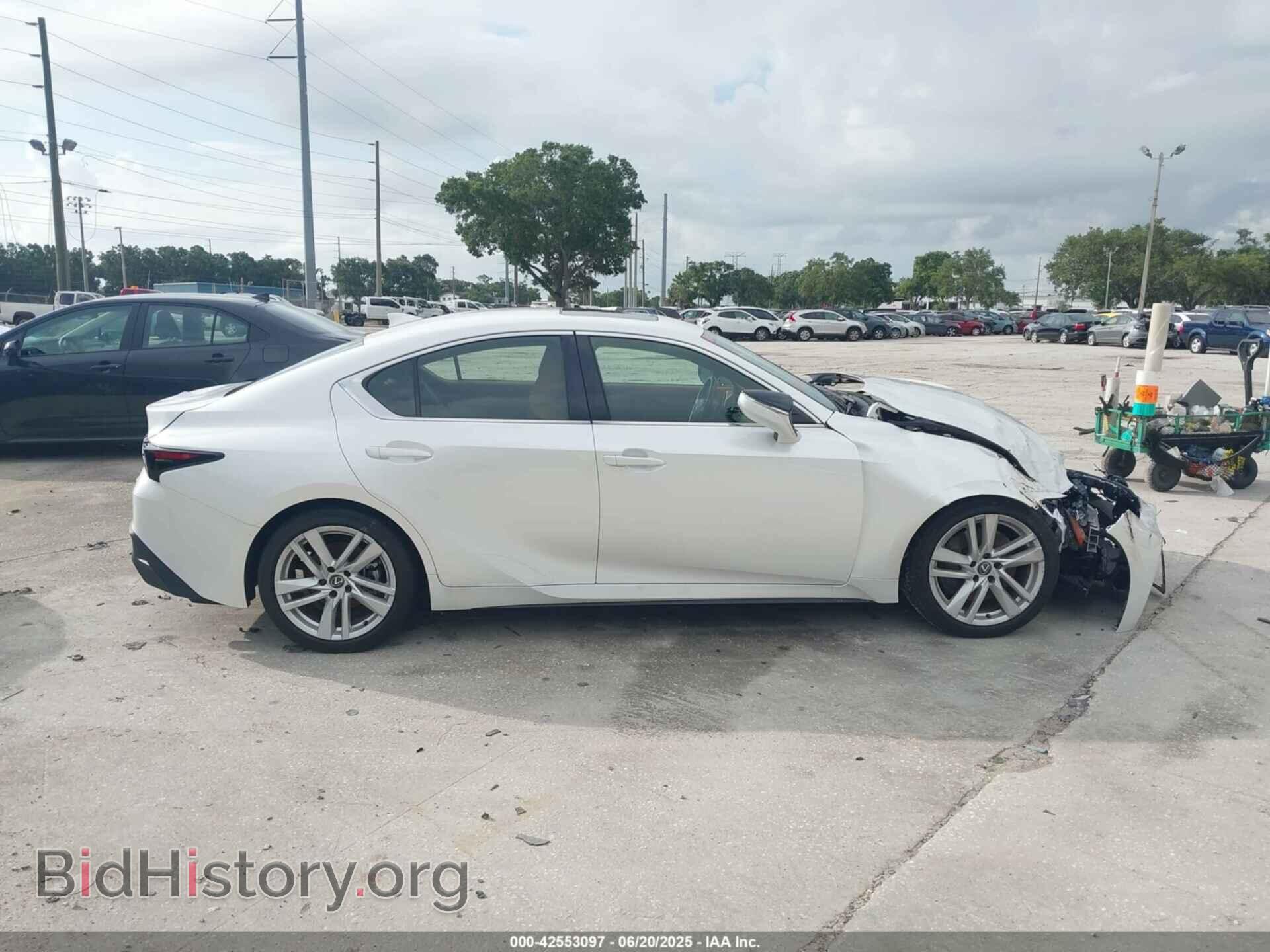 2024 LEXUS IS 300 - VIN: JTHCA1D27R5129265 - Фото 13